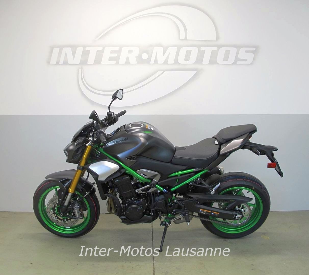 KAWASAKI Z900 SE-image-3