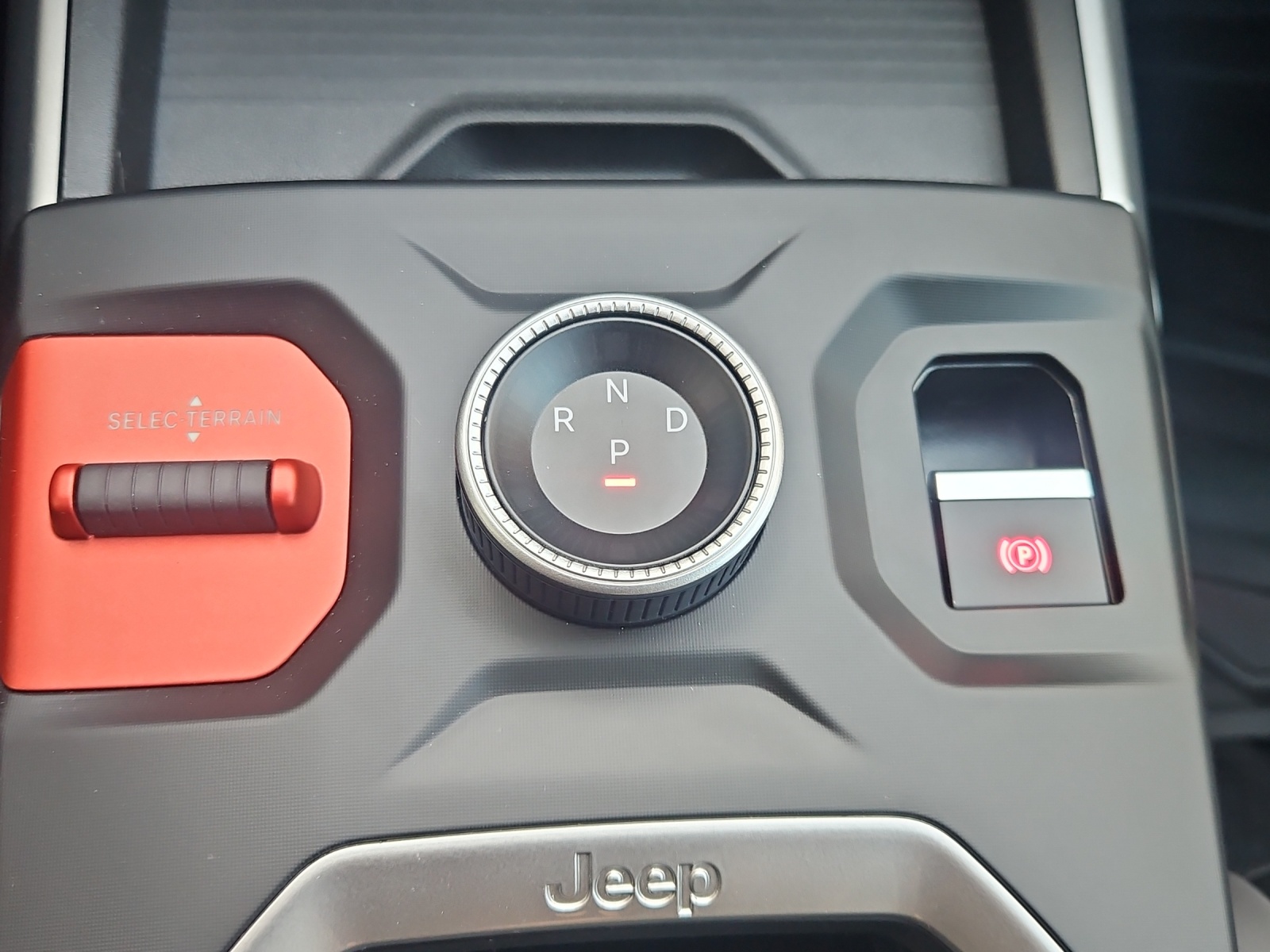 JEEP Compass 1.2 T e-Hybrid First Edition-image-13