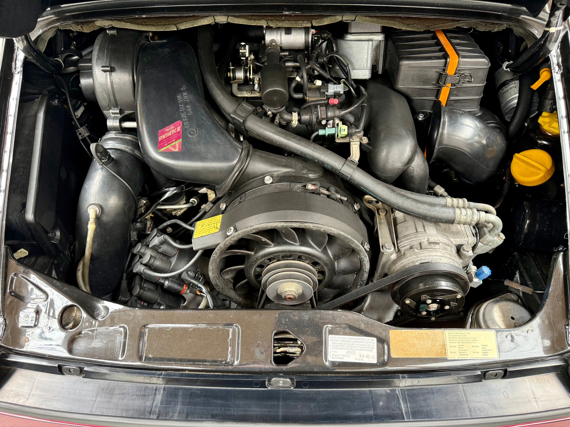 PORSCHE 911 Carrera 2 Cabrio-image-12