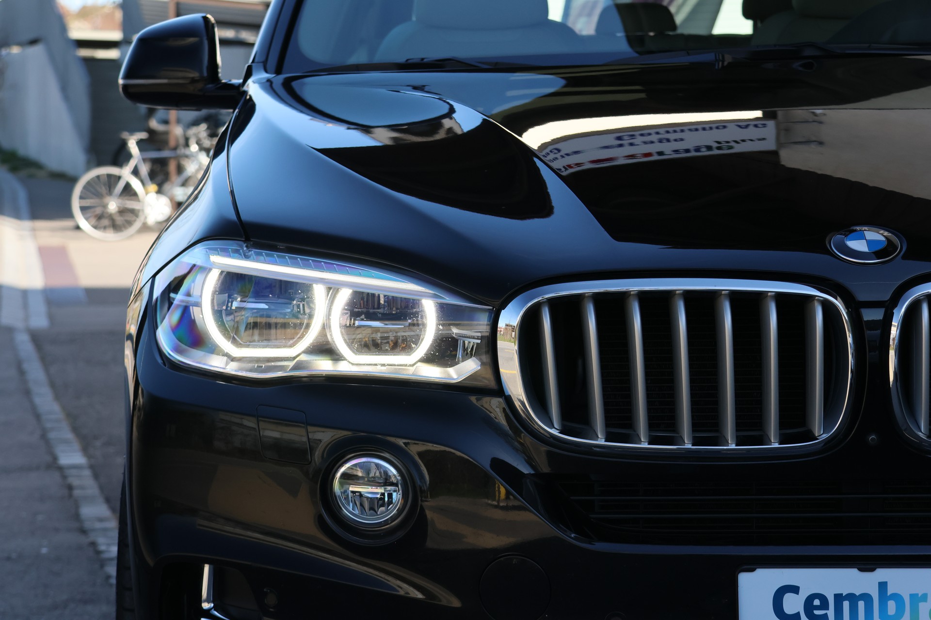 BMW X5 xDrive 40d Steptronic (CH)-showroom-element-2
