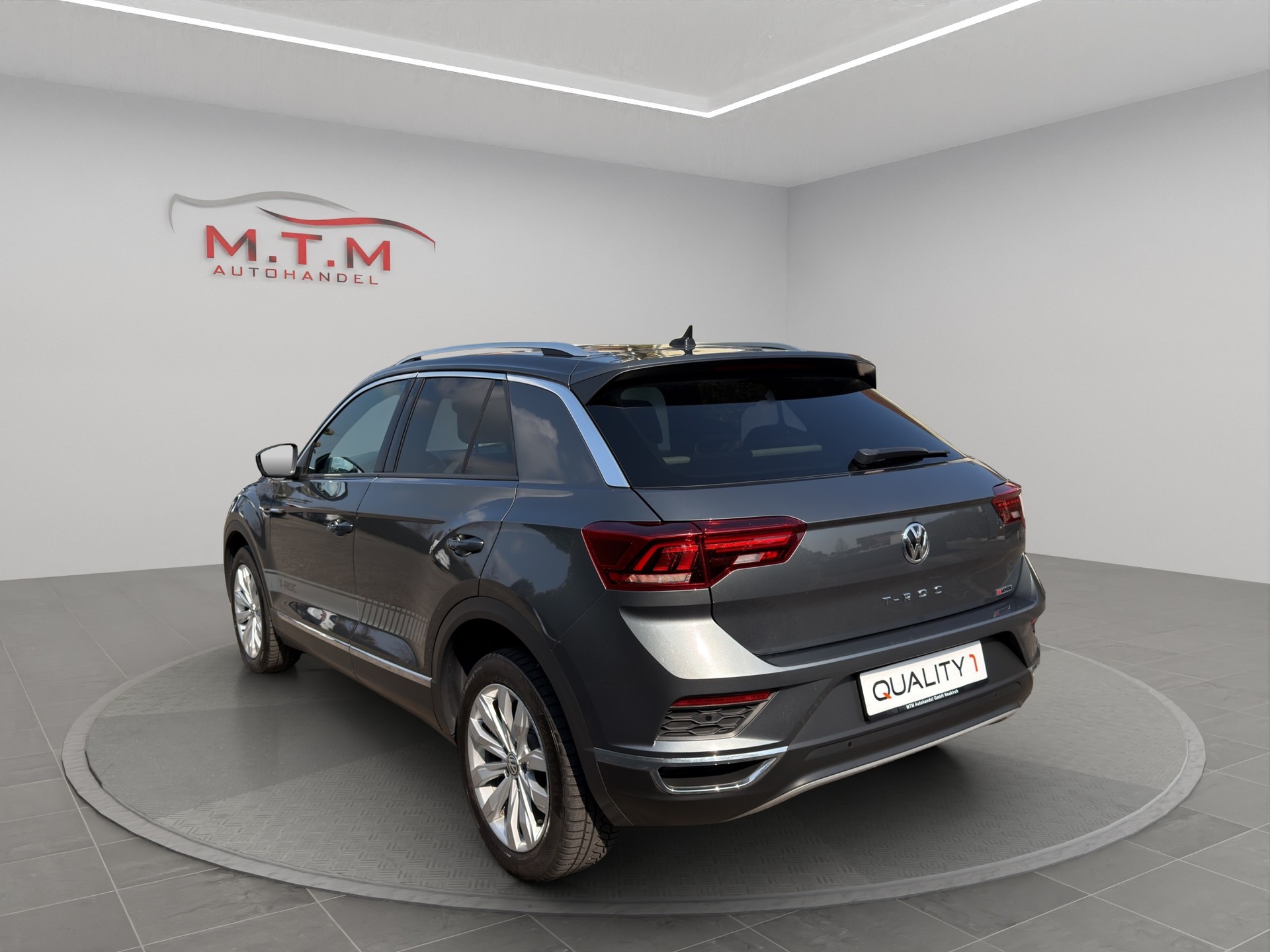 VW T-Roc 2.0 TSI Sport DSG 4Motion-image-7