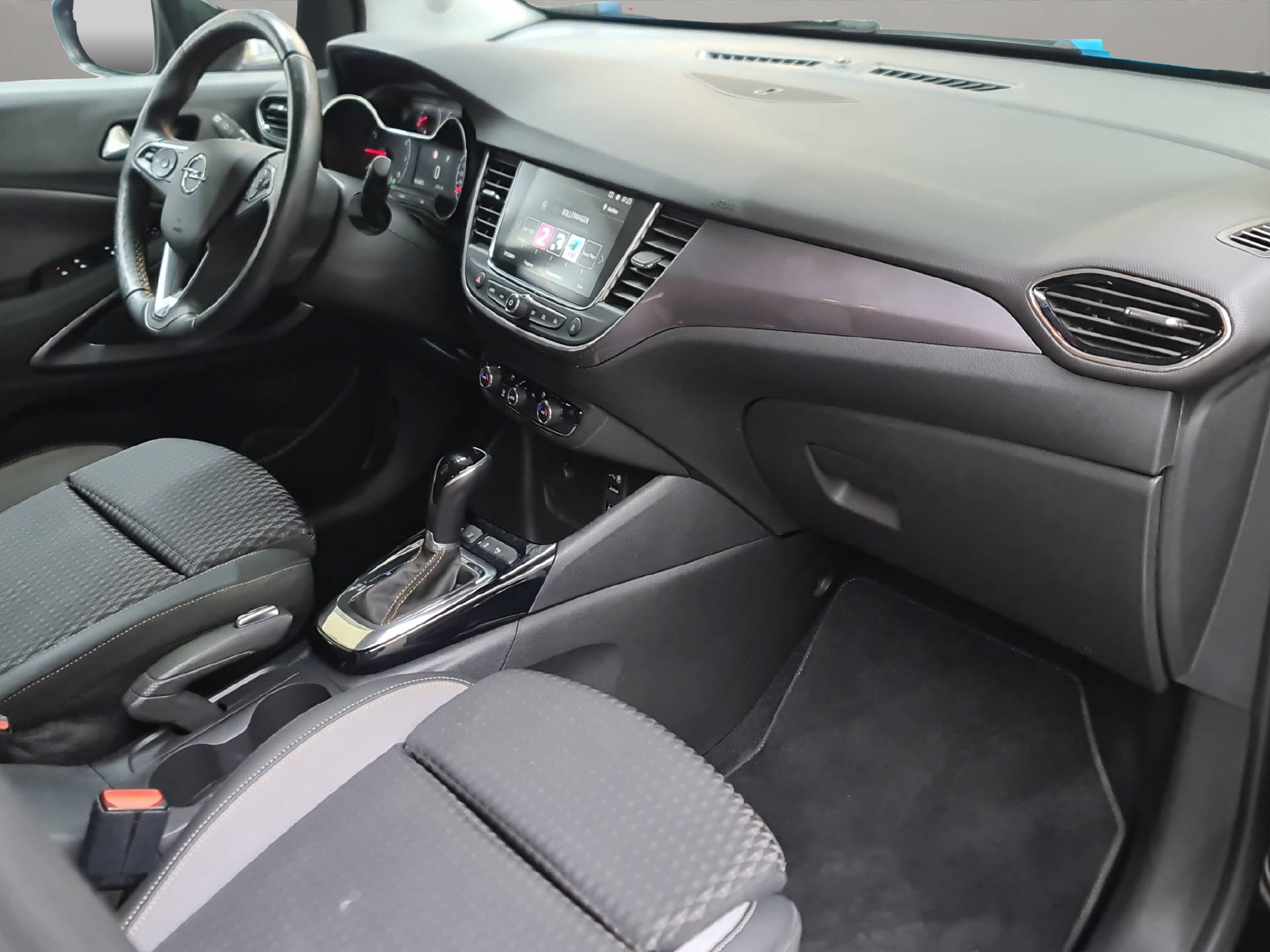 OPEL Crossland X 1.2 T 130 Ultimate S/S-image-10