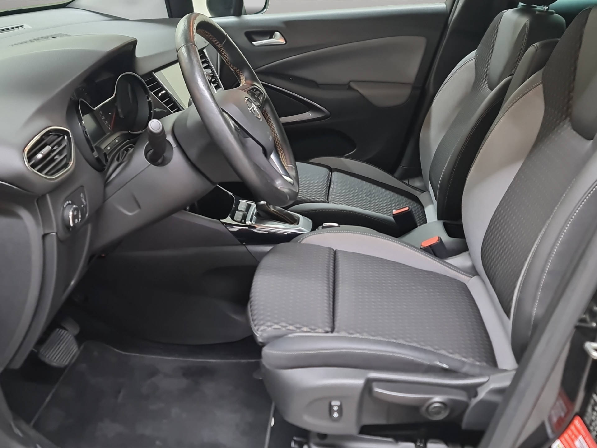 OPEL Crossland X 1.2 T 130 Ultimate S/S-image-5