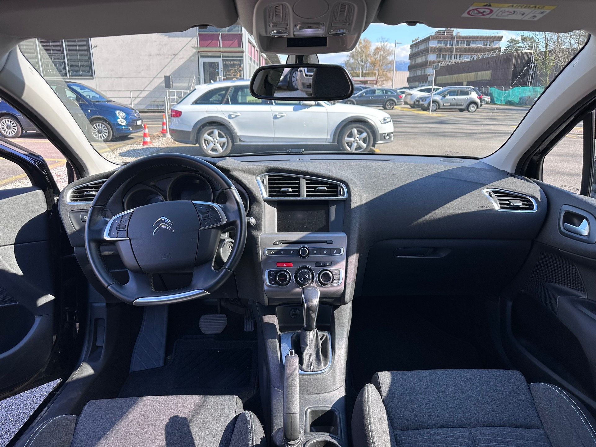 CITROEN C4 1.2 Pure Tech Shine Automatic-image-8