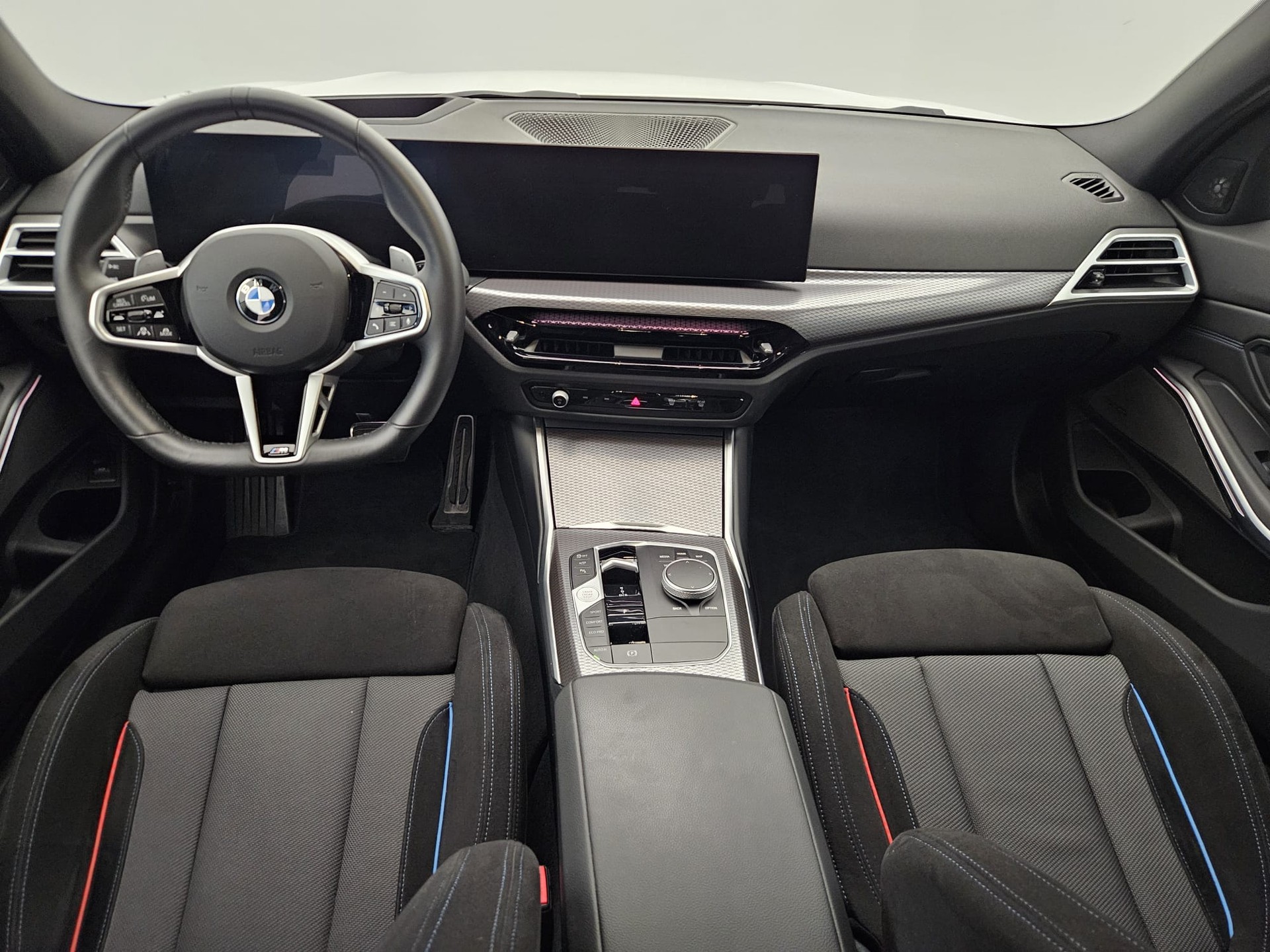 BMW 330d xDrive 48V Touring Steptronic M Sport Pro-image-9