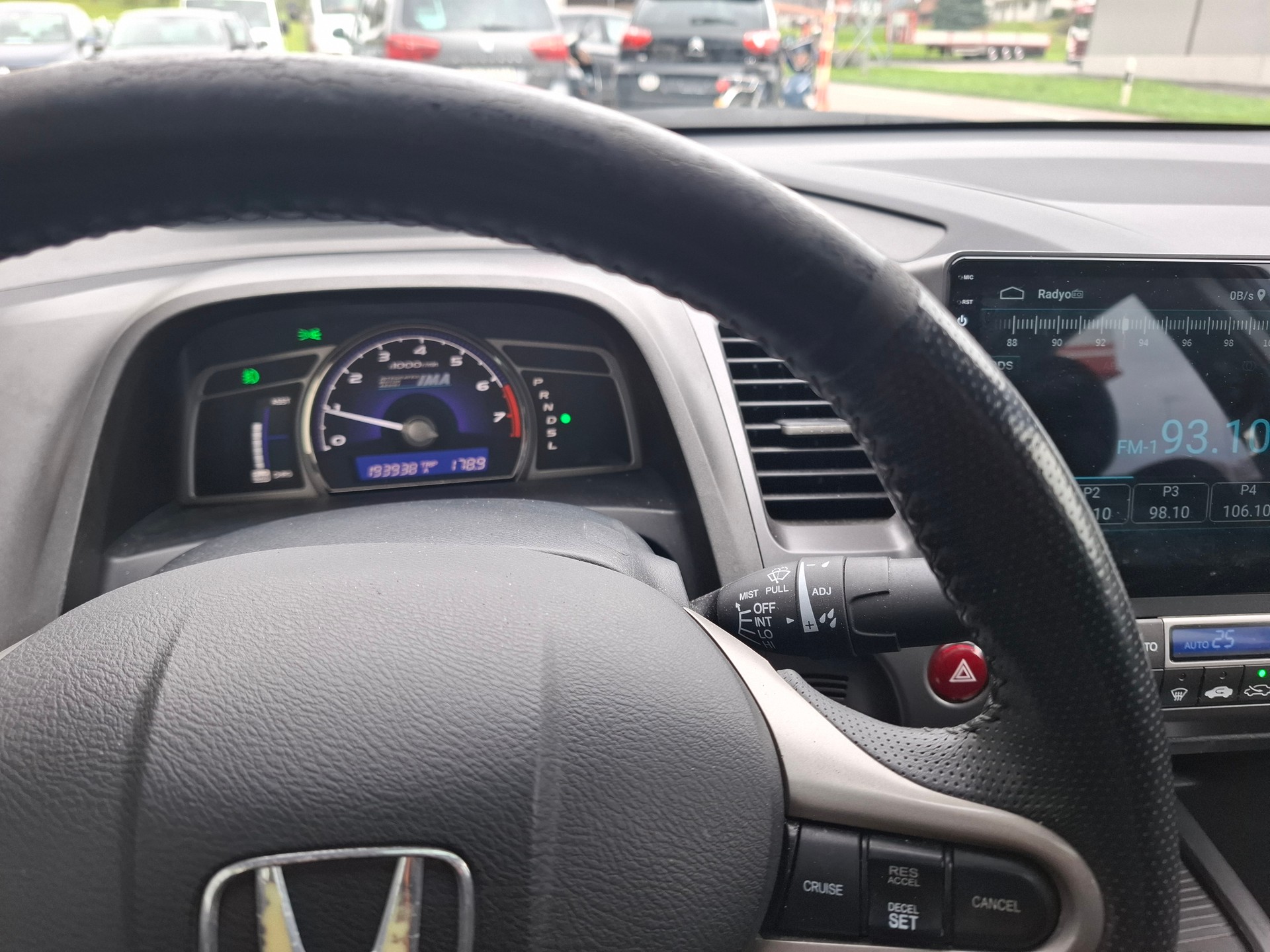 HONDA Civic 1.3 iDSi IMA Hybrid-image-10