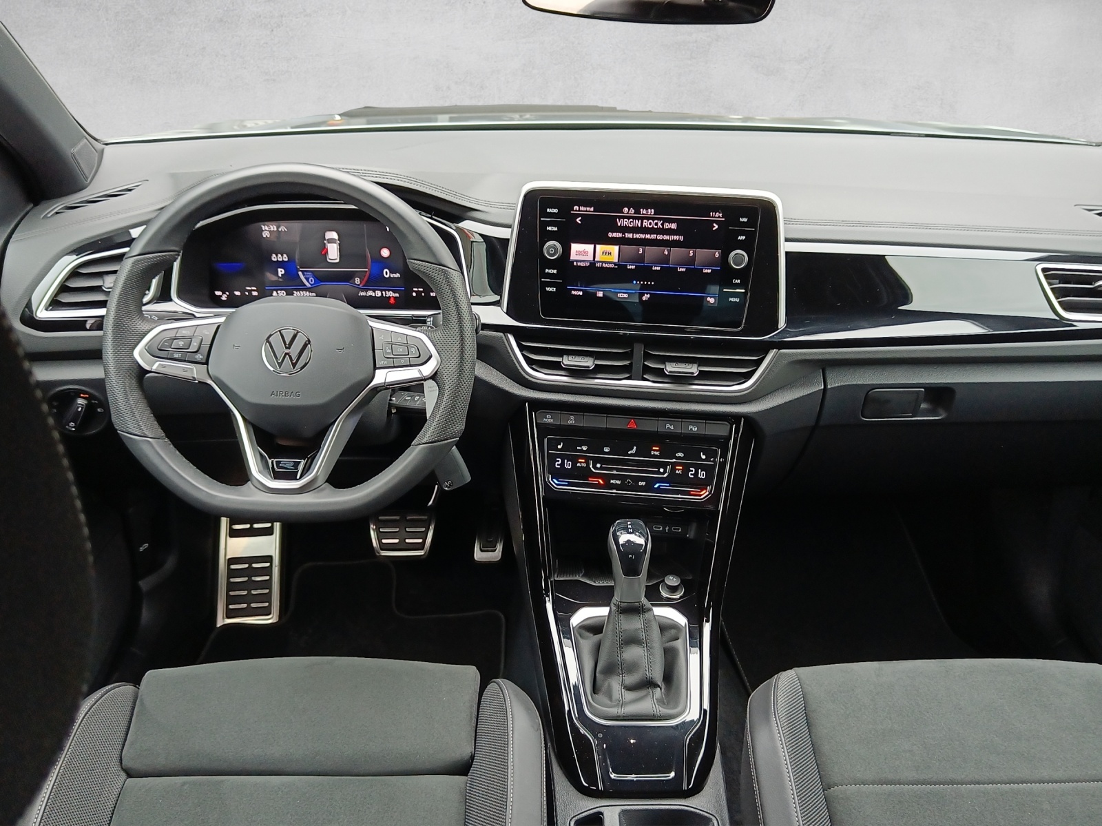 VW T-Roc 1.5 TSI EVO R-Line DSG*AHK*IQ Light*Kamera*-image-11
