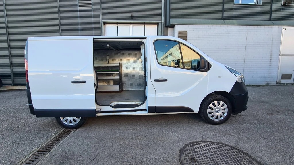 NISSAN NV300 dCi 125 2.9 L1H1 Comfort ** 3-Plätzer ** RF-Kamera ** Anh-Kupplung ** Werkstatt-Einrichtung ** Frisch Ab MFK & Service **-image-6