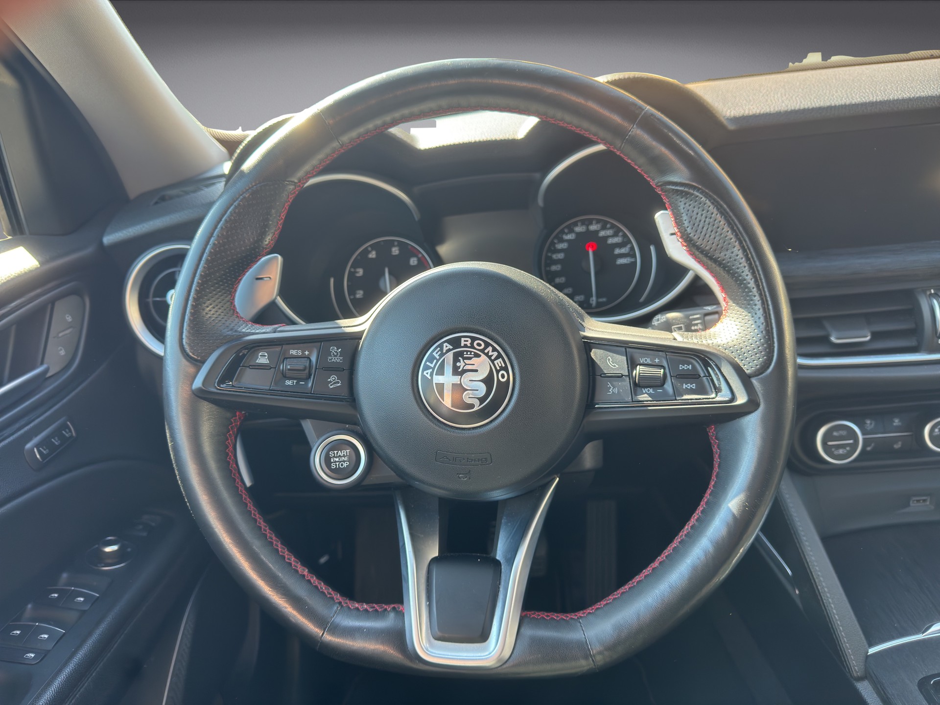 ALFA ROMEO Stelvio 2.0 Q4 Business-image-10