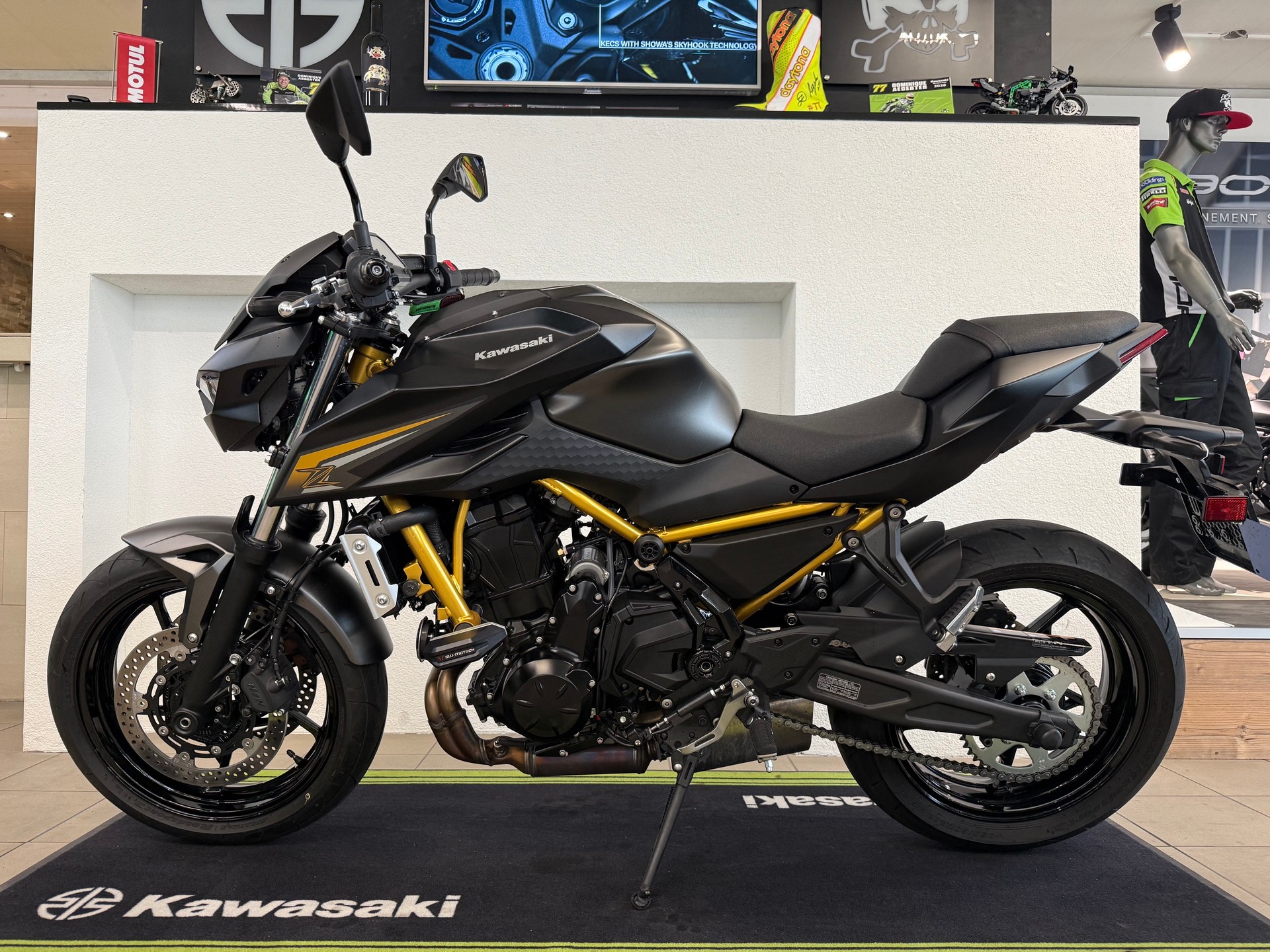 KAWASAKI Z 650 S (35KW) UPSHIFT