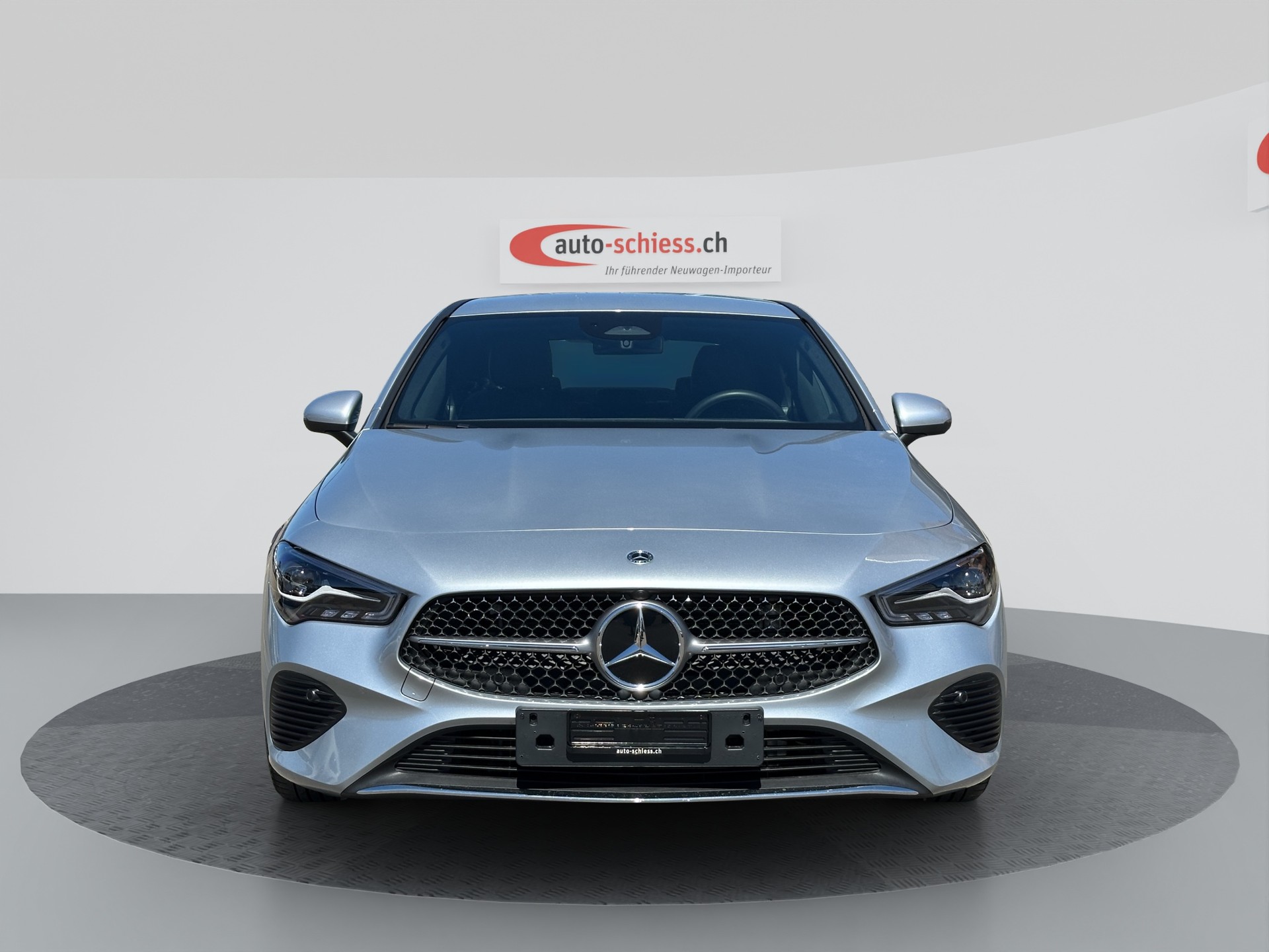 MERCEDES-BENZ CLA 180 d Progressive 8G-DCT-showroom-element-1