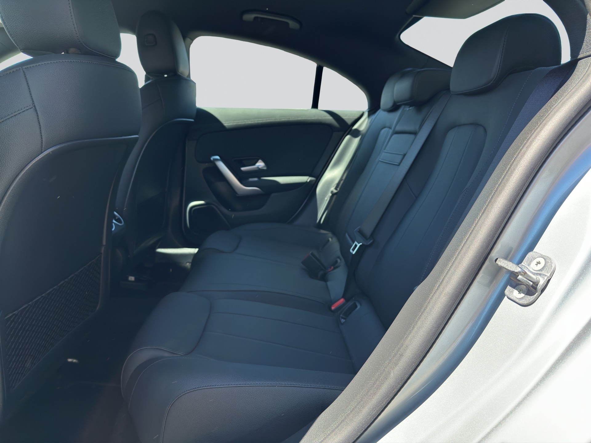 MERCEDES-BENZ CLA 180 d Progressive 8G-DCT-image-7