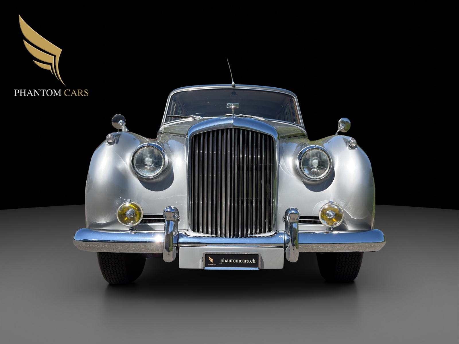BENTLEY S2 VETERAN-showroom-element-2