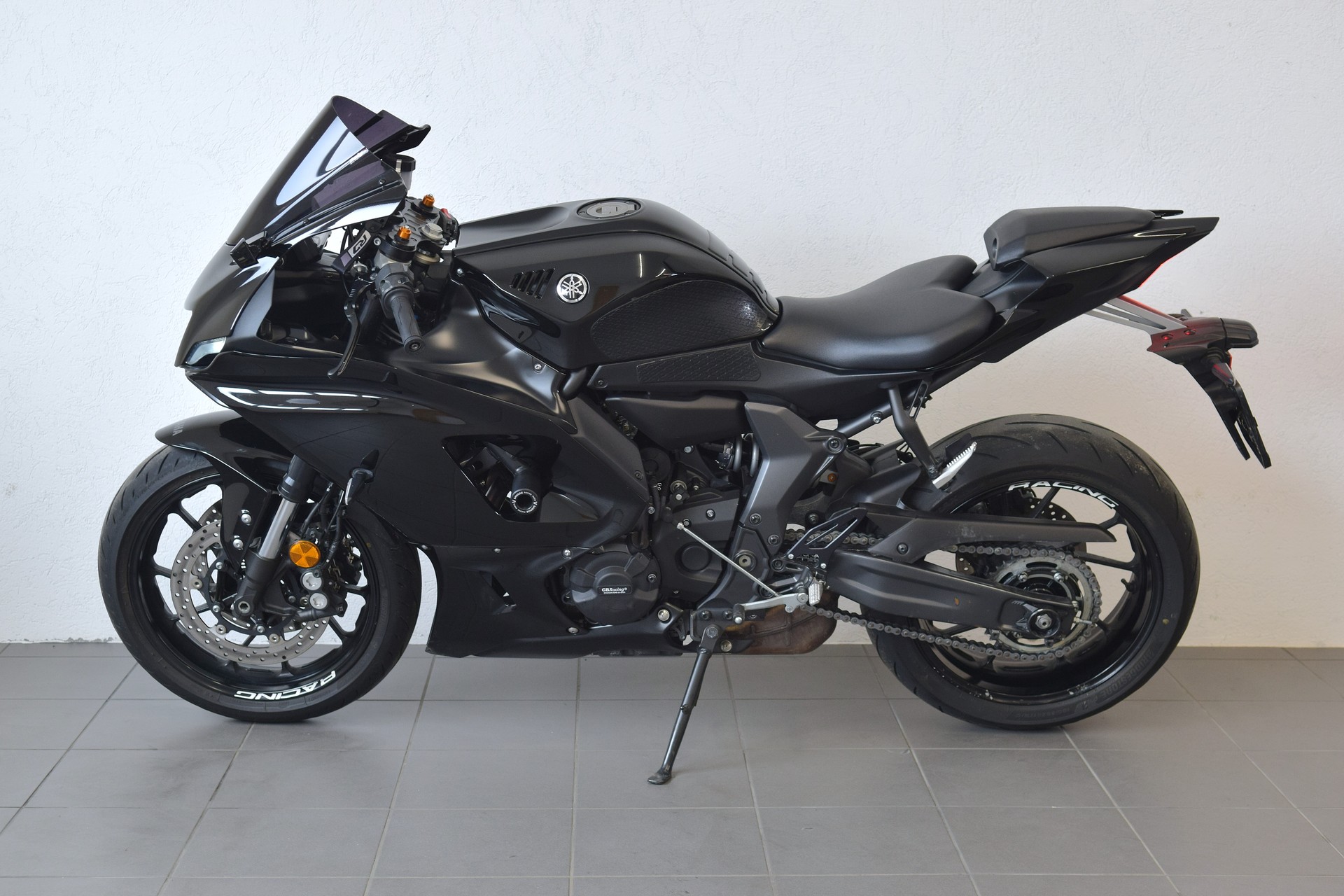YAMAHA YZF-R7 (35kW)-image-1
