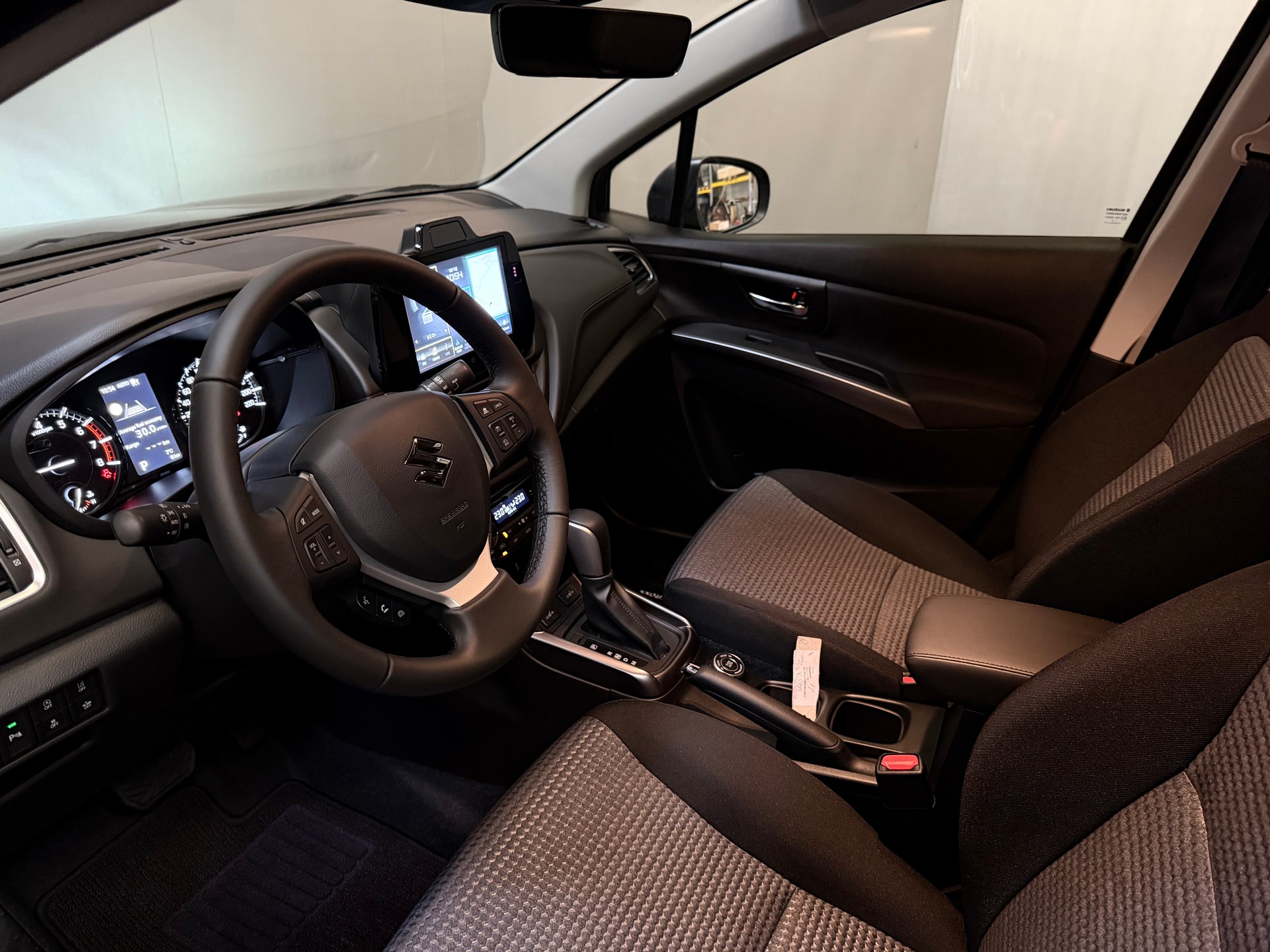 SUZUKI S-Cross 1.4 16V Compact+ MHD Automatic-image-15