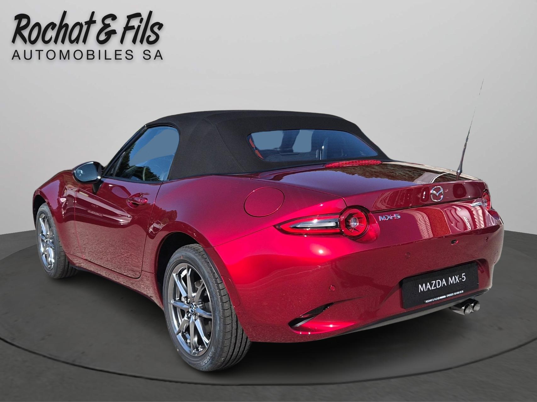 MAZDA MX-5 Skyactiv-G 132 Exclusive-line-showroom-element-2