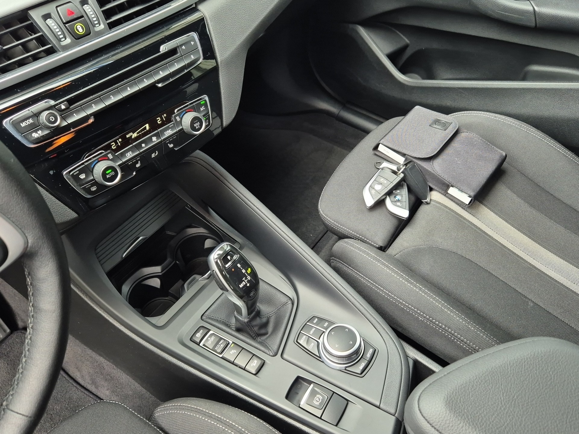 BMW X1 xDrive 20d Sport Line Steptronic-image-13