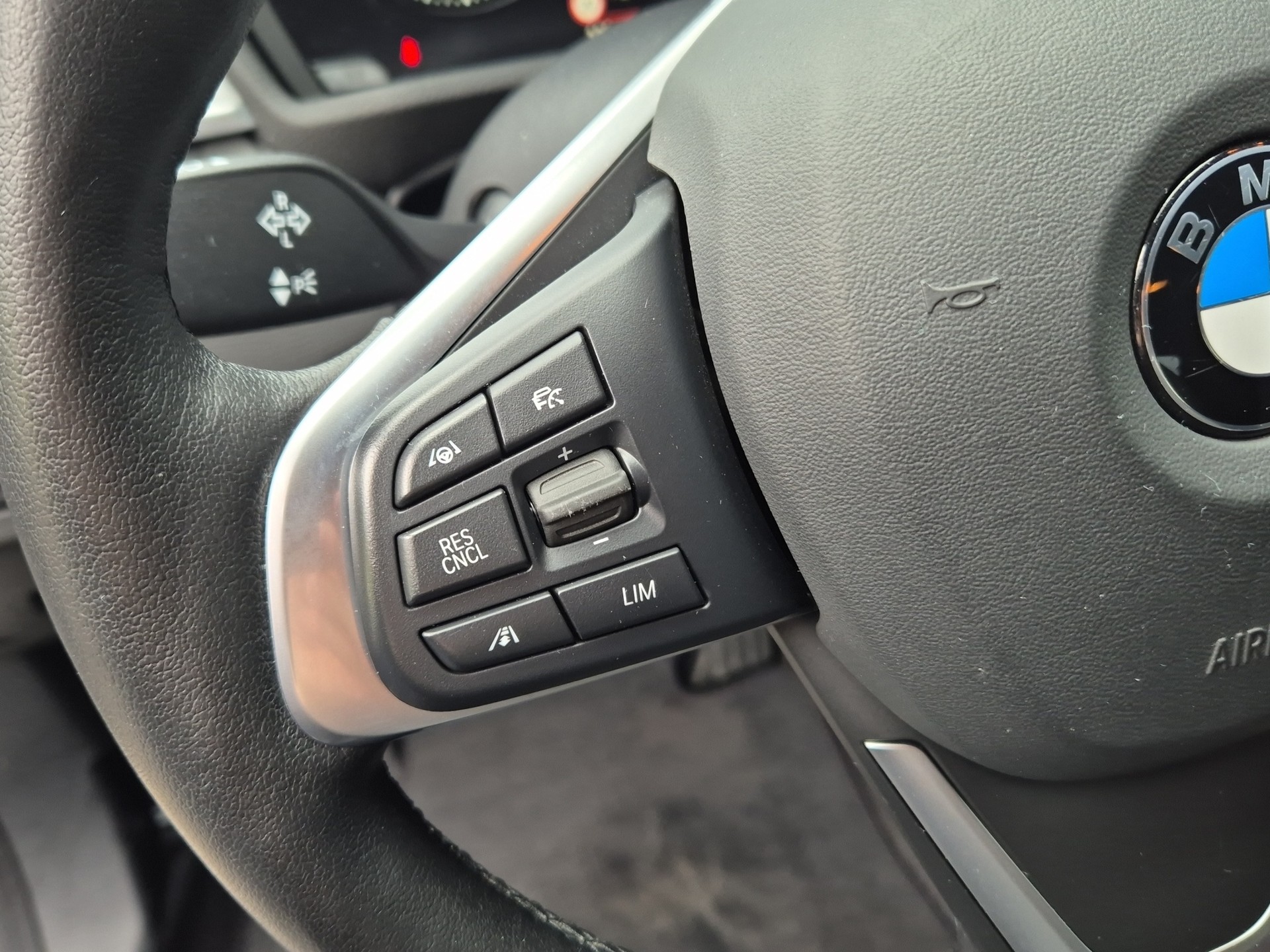 BMW X1 xDrive 20d Sport Line Steptronic-image-12