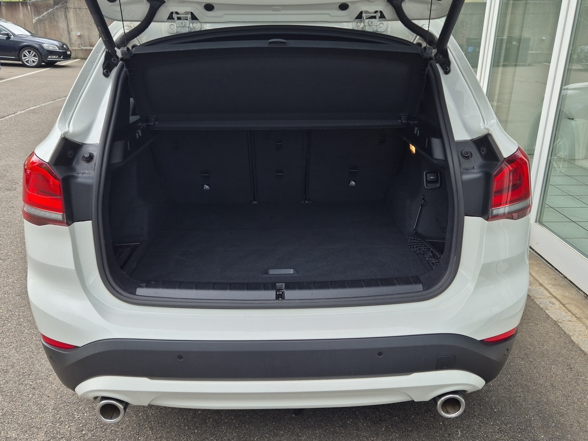 BMW X1 xDrive 20d Sport Line Steptronic-image-18