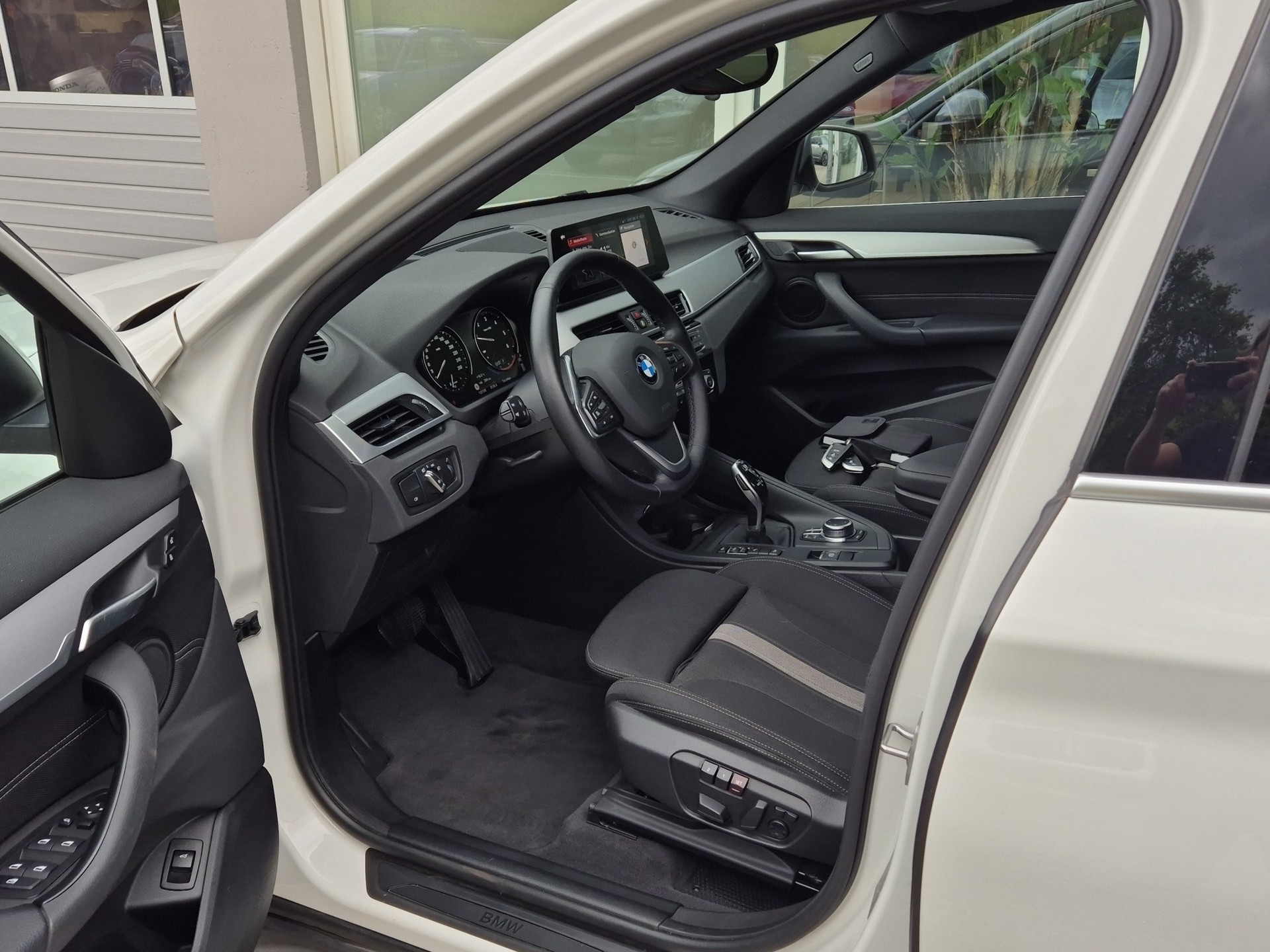 BMW X1 xDrive 20d Sport Line Steptronic-image-8