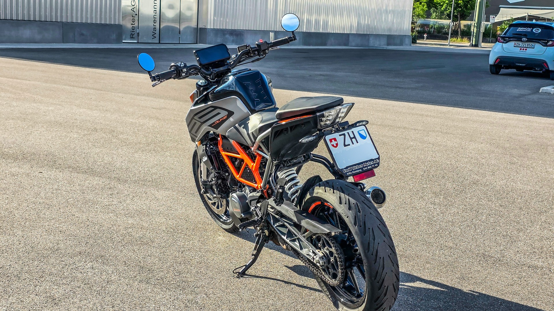 KTM 125 Duke-image-3