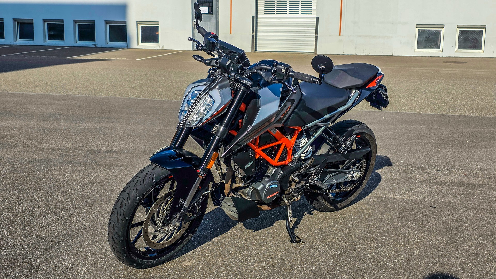 KTM 125 Duke-image-4