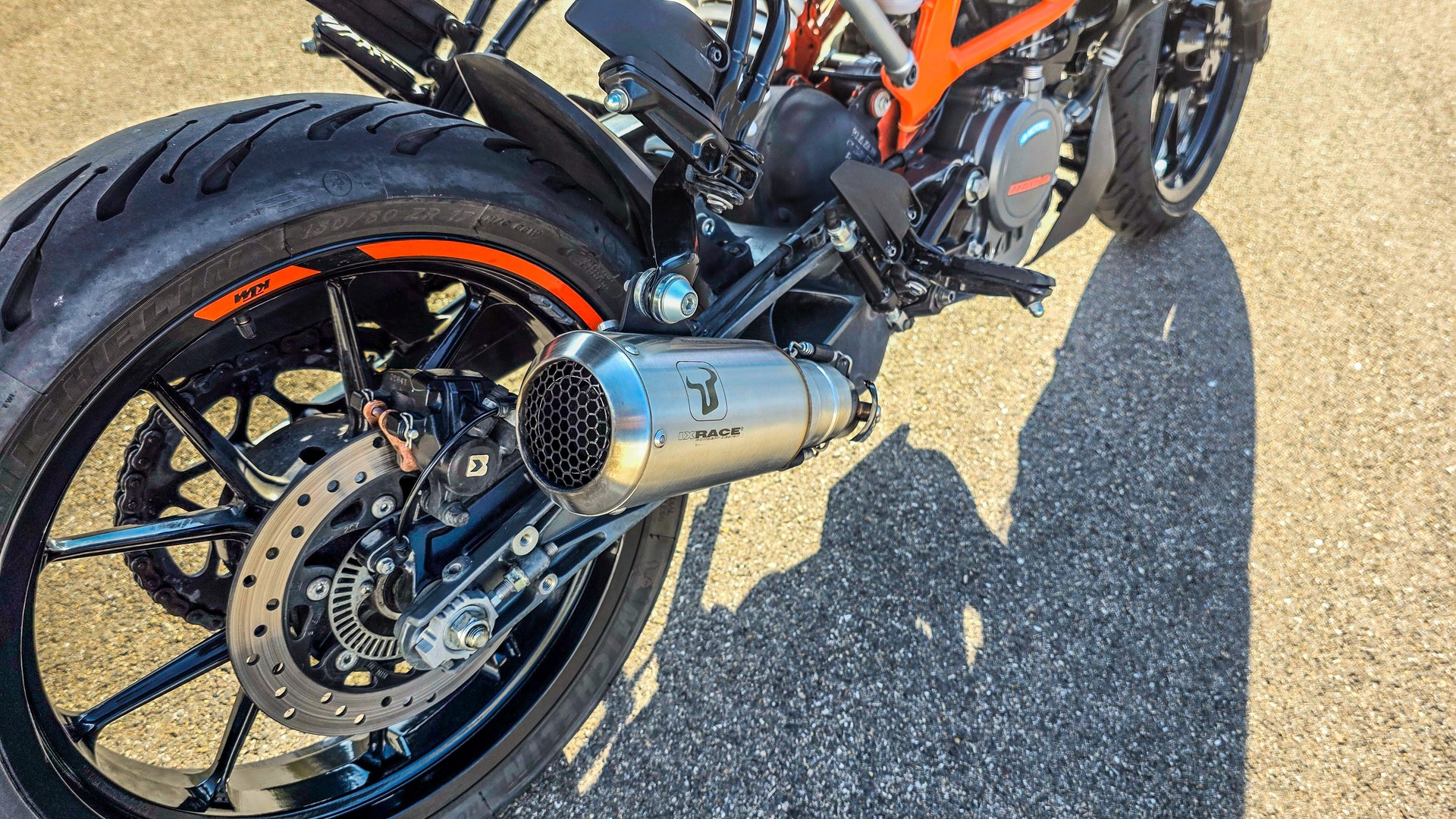 KTM 125 Duke-image-9