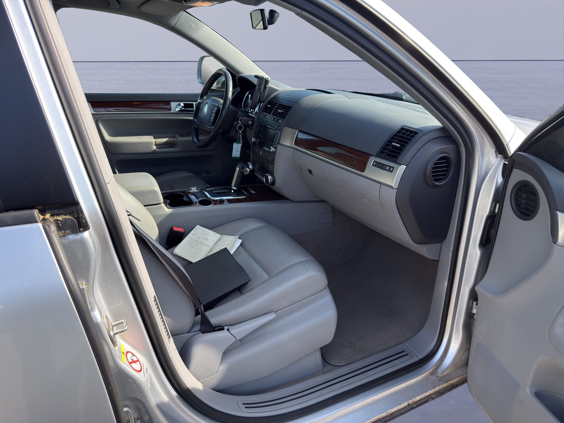 VW Touareg 3.0 TDI Tiptronic-image-9