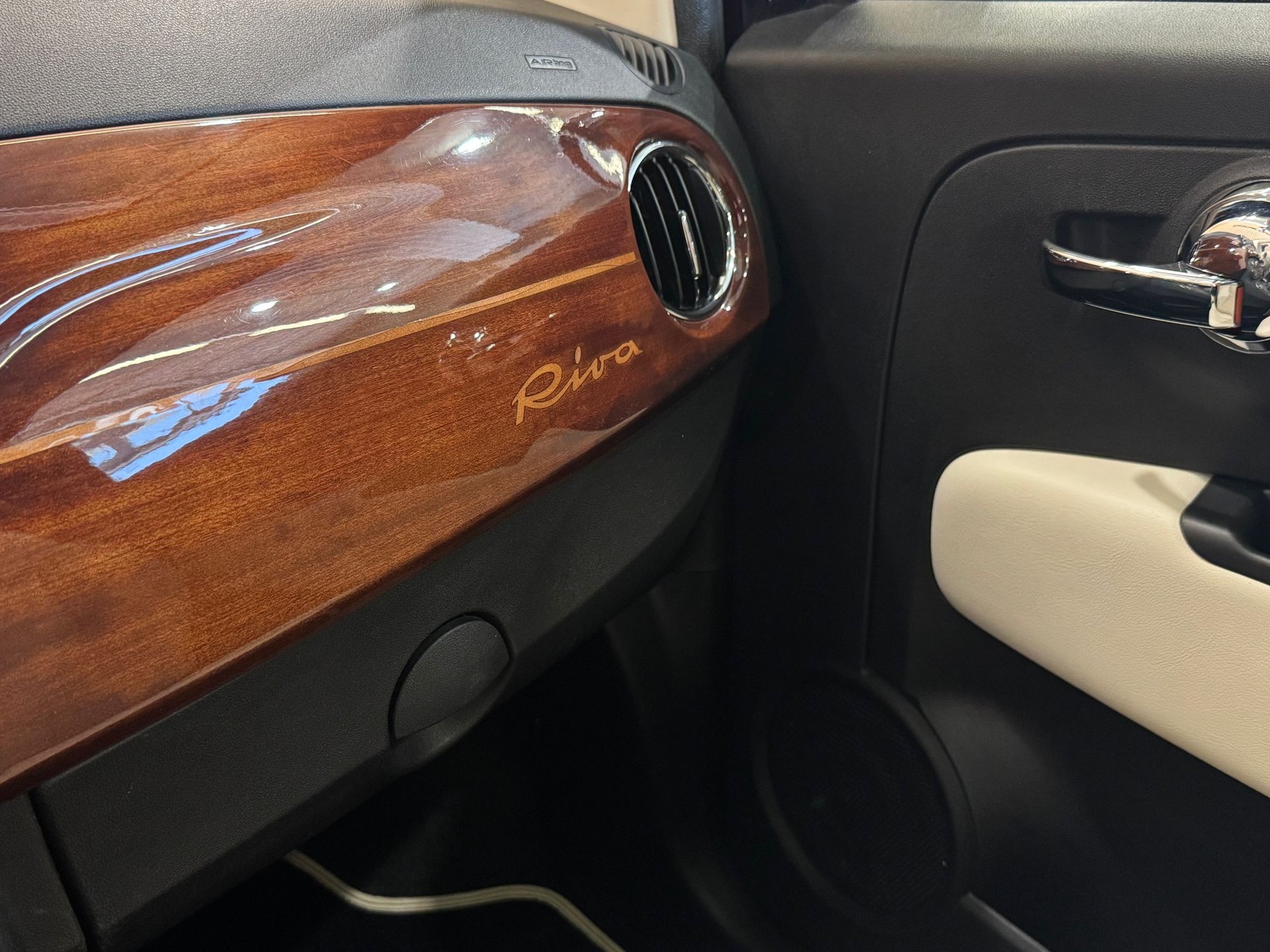 FIAT 500 0.9 Twinair Turbo Riva-image-14