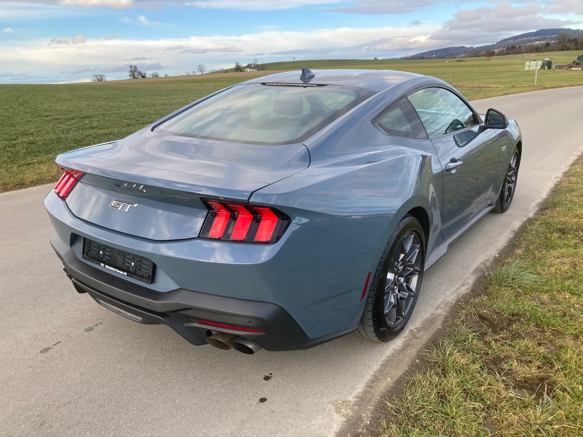 FORD Mustang Fastback 5.0 V8 GT Automat-image-2