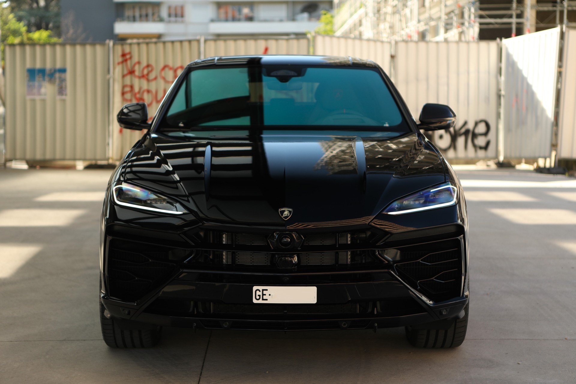 LAMBORGHINI Urus SE-image-3