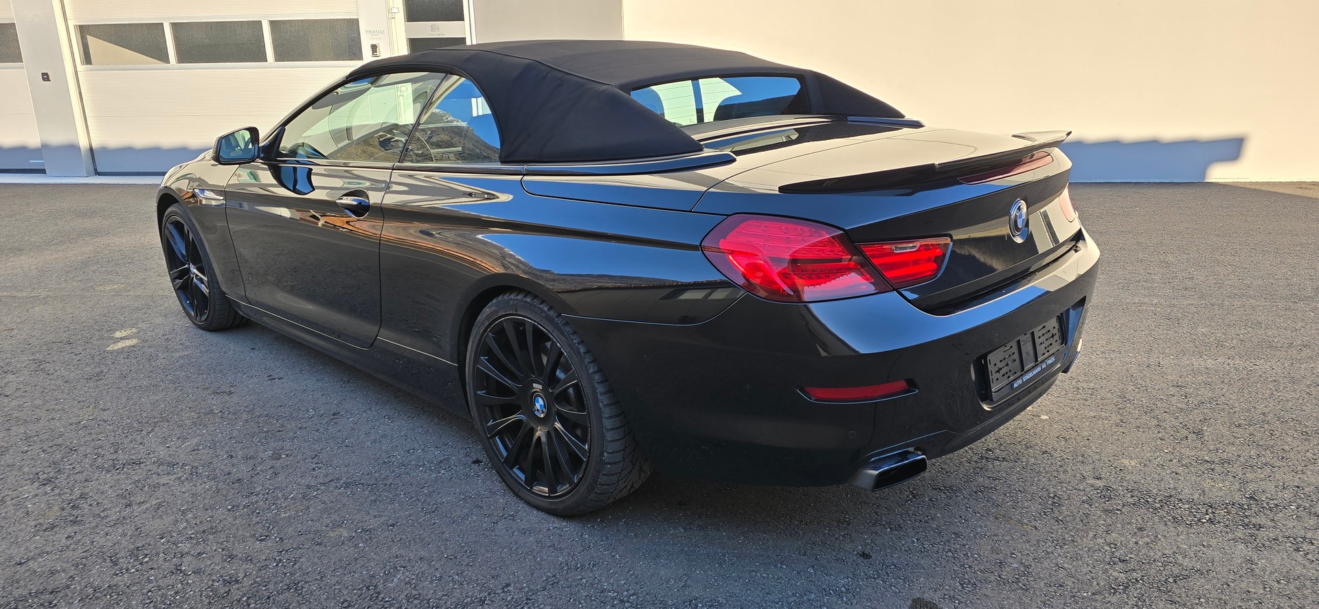 BMW 650i Cabrio-image-6