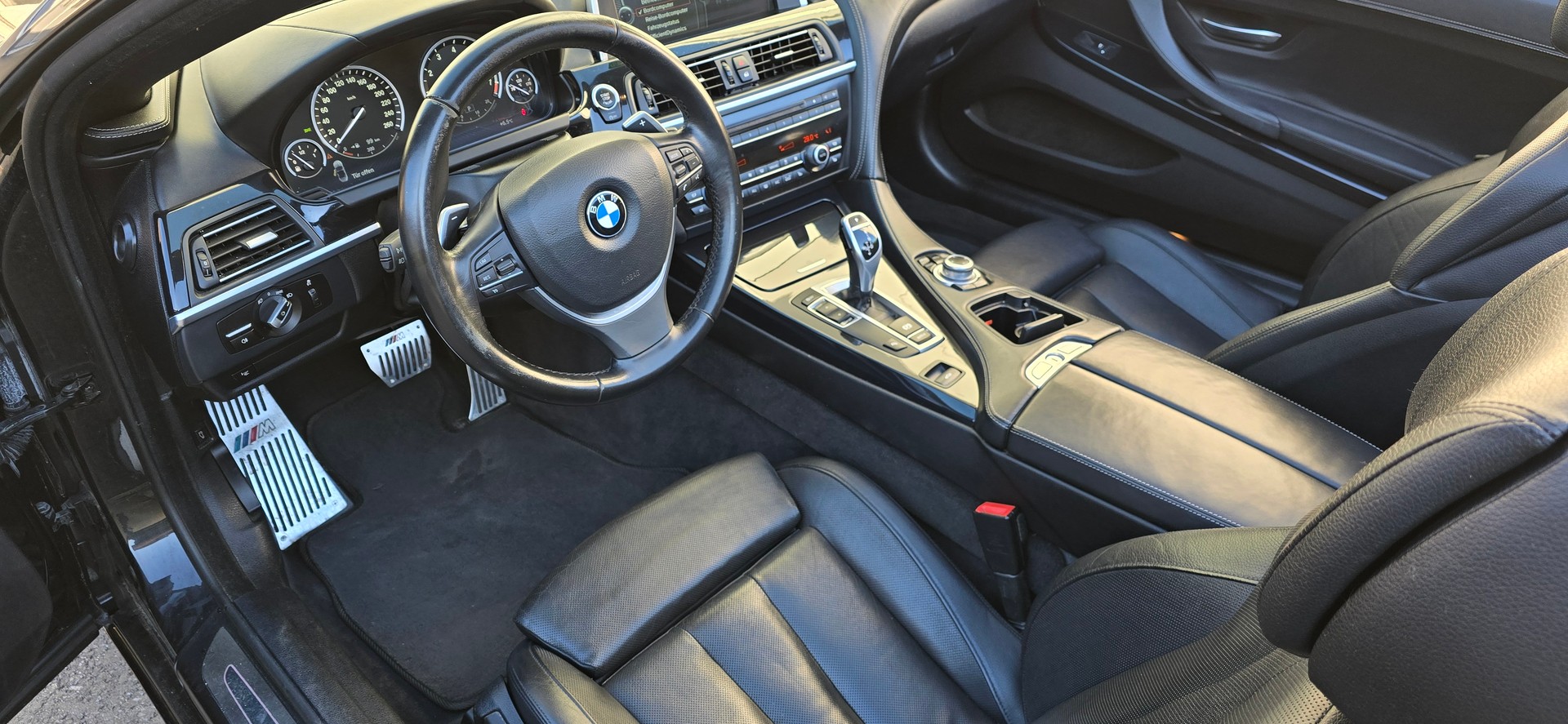 BMW 650i Cabrio-image-21