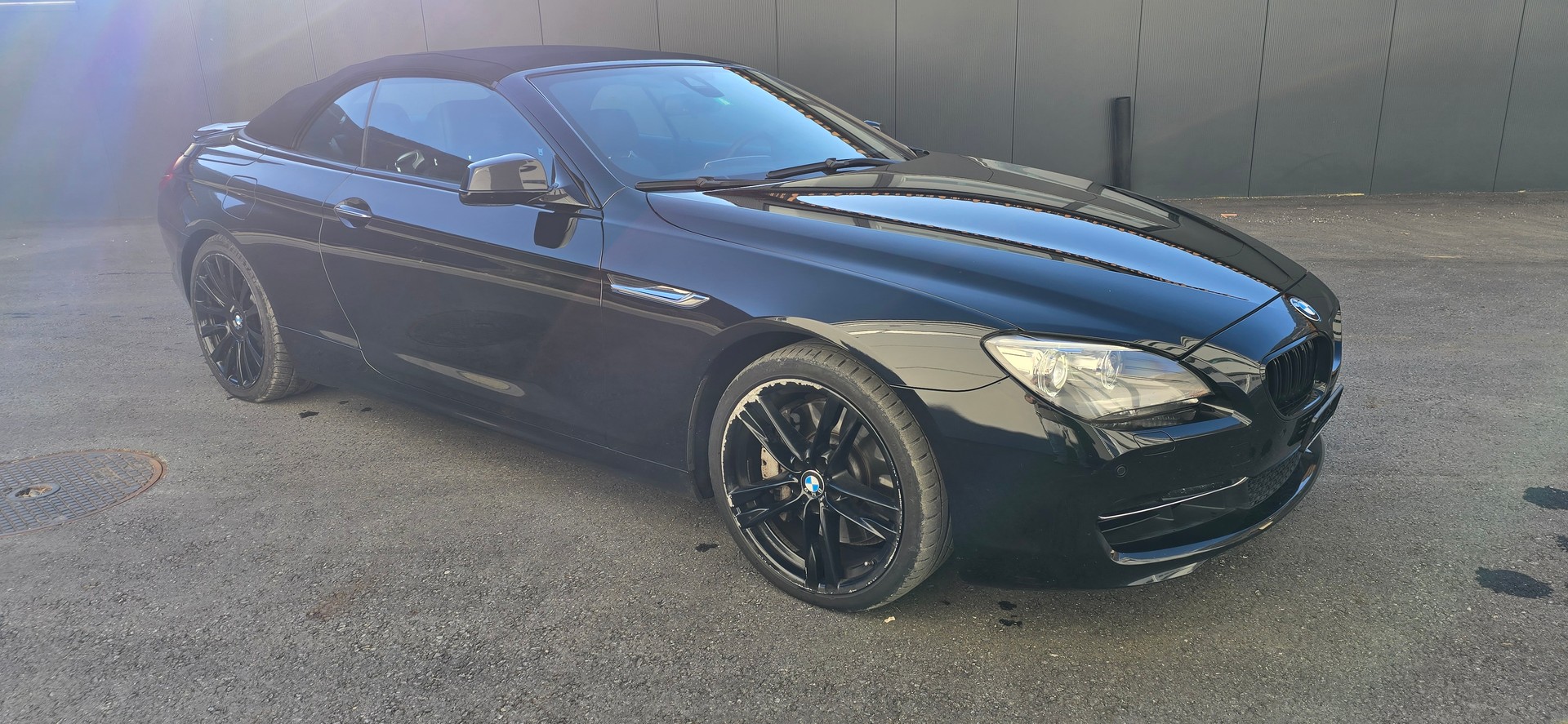 BMW 650i Cabrio-image-9