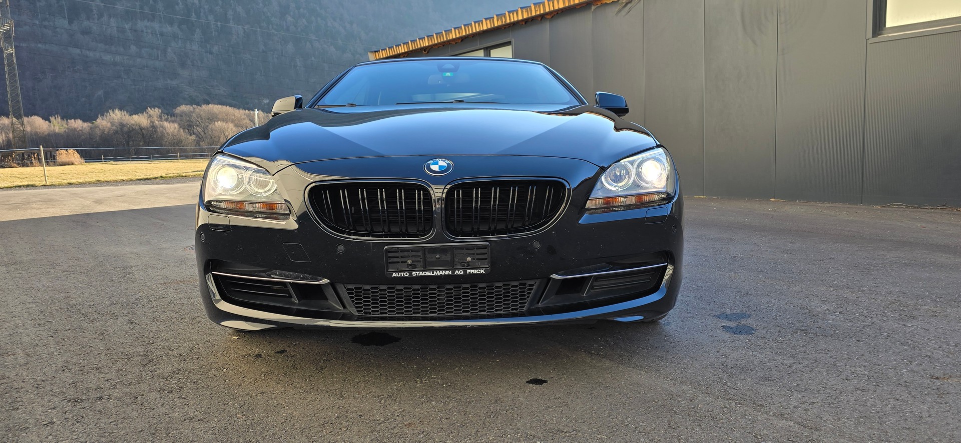 BMW 650i Cabrio-image-12