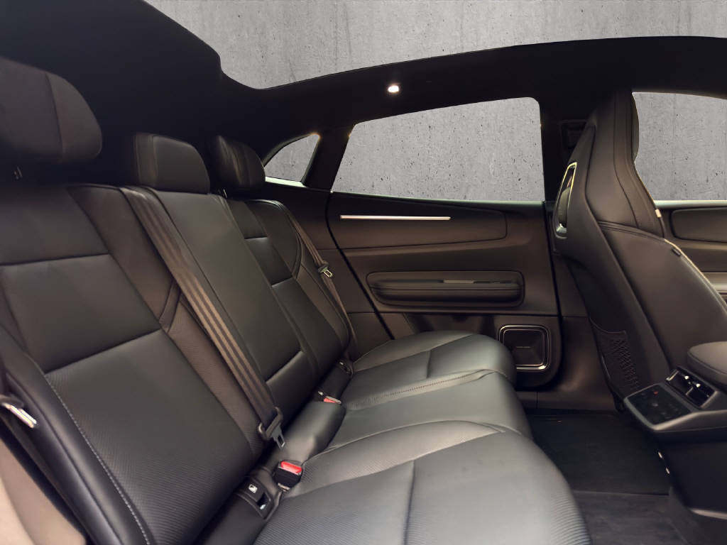 POLESTAR 4 Long Range Dual Motor-image-14