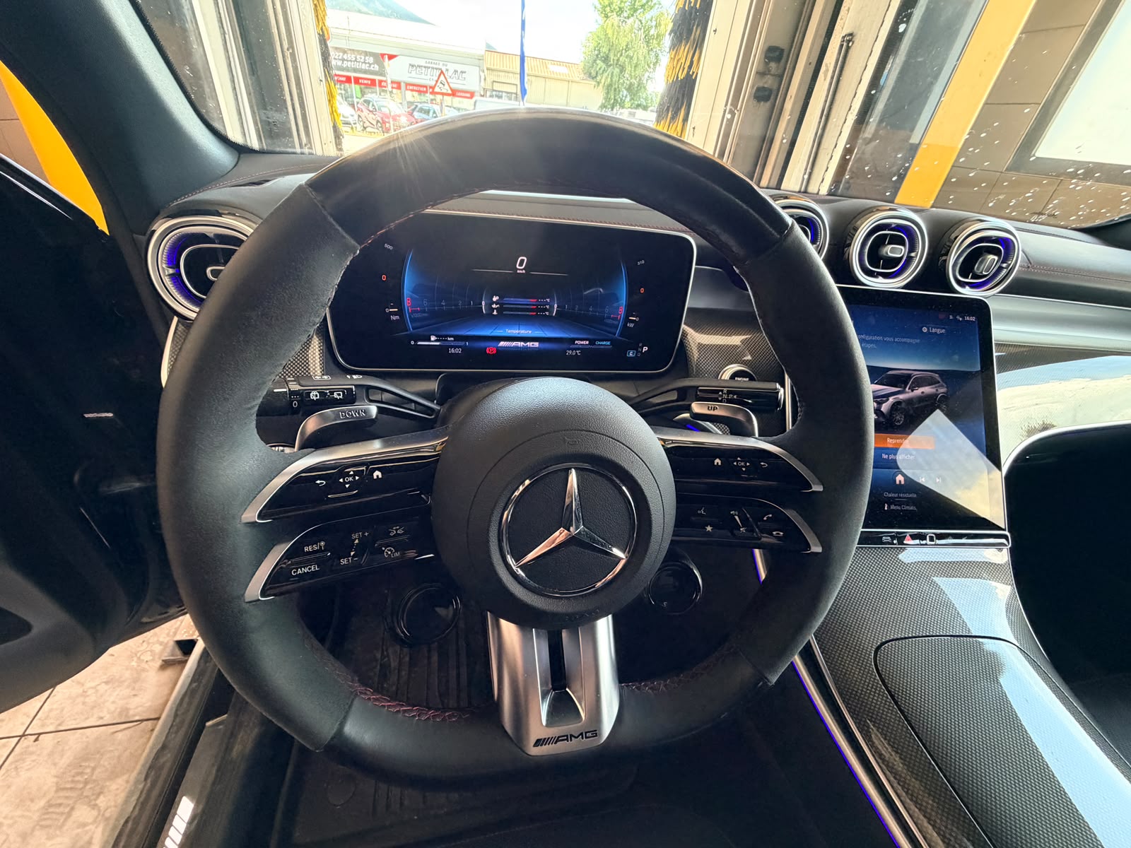 MERCEDES-BENZ GLC 43 AMG Executive Edition 4Matic 9G-Tronic-image-16