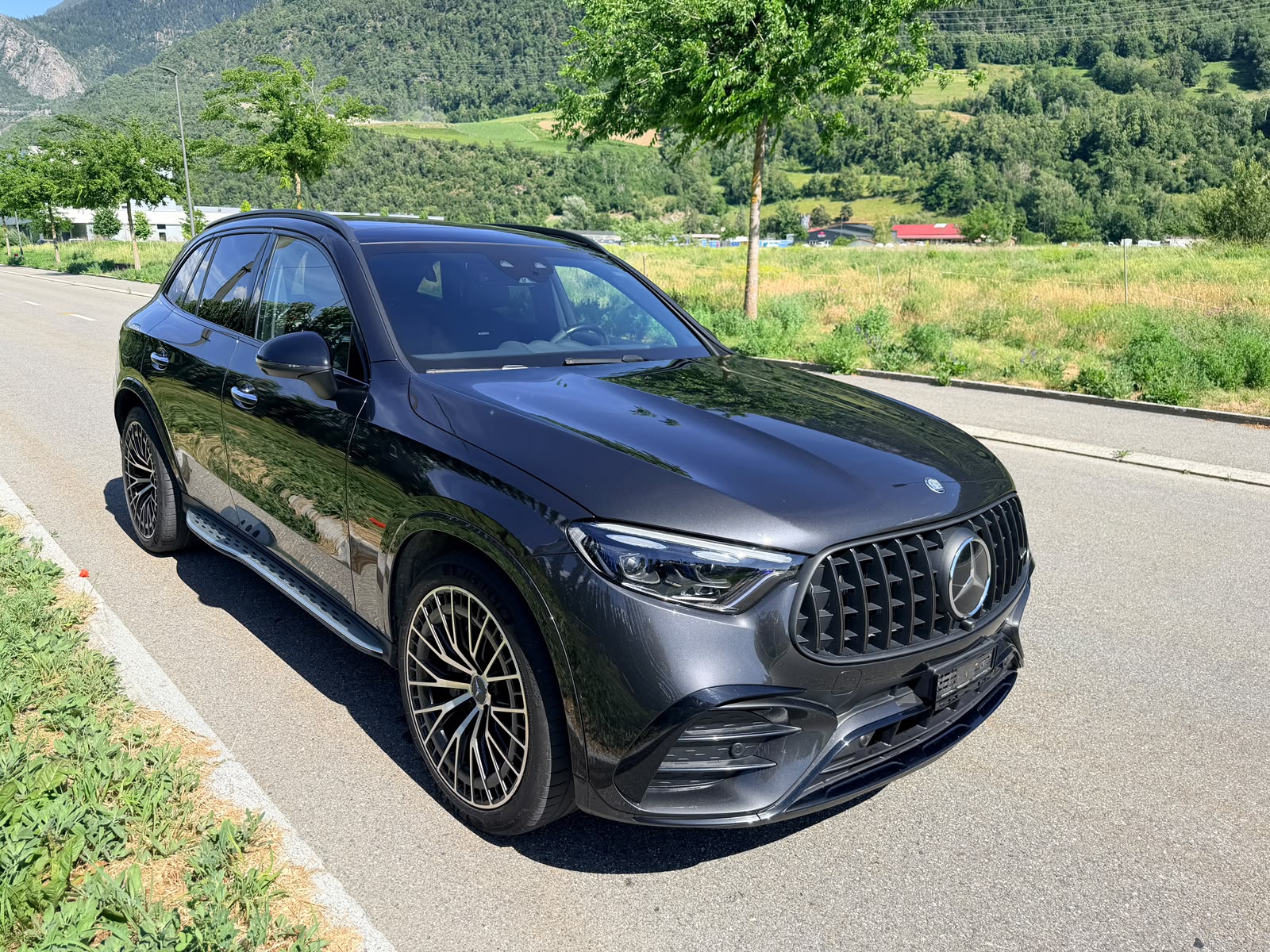 MERCEDES-BENZ GLC 43 AMG Executive Edition 4Matic 9G-Tronic-showroom-element-2
