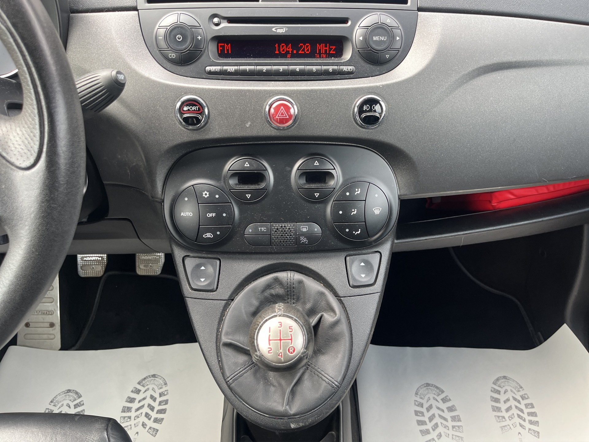 FIAT 595C 1.4 16V Turbo Abarth Competizione-image-11