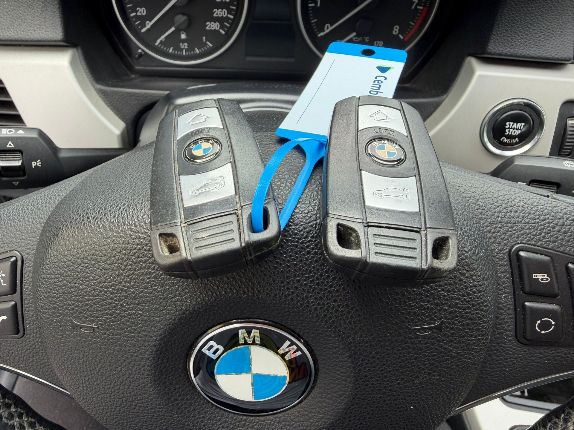 BMW 325i Cabriolet Steptronic-image-17