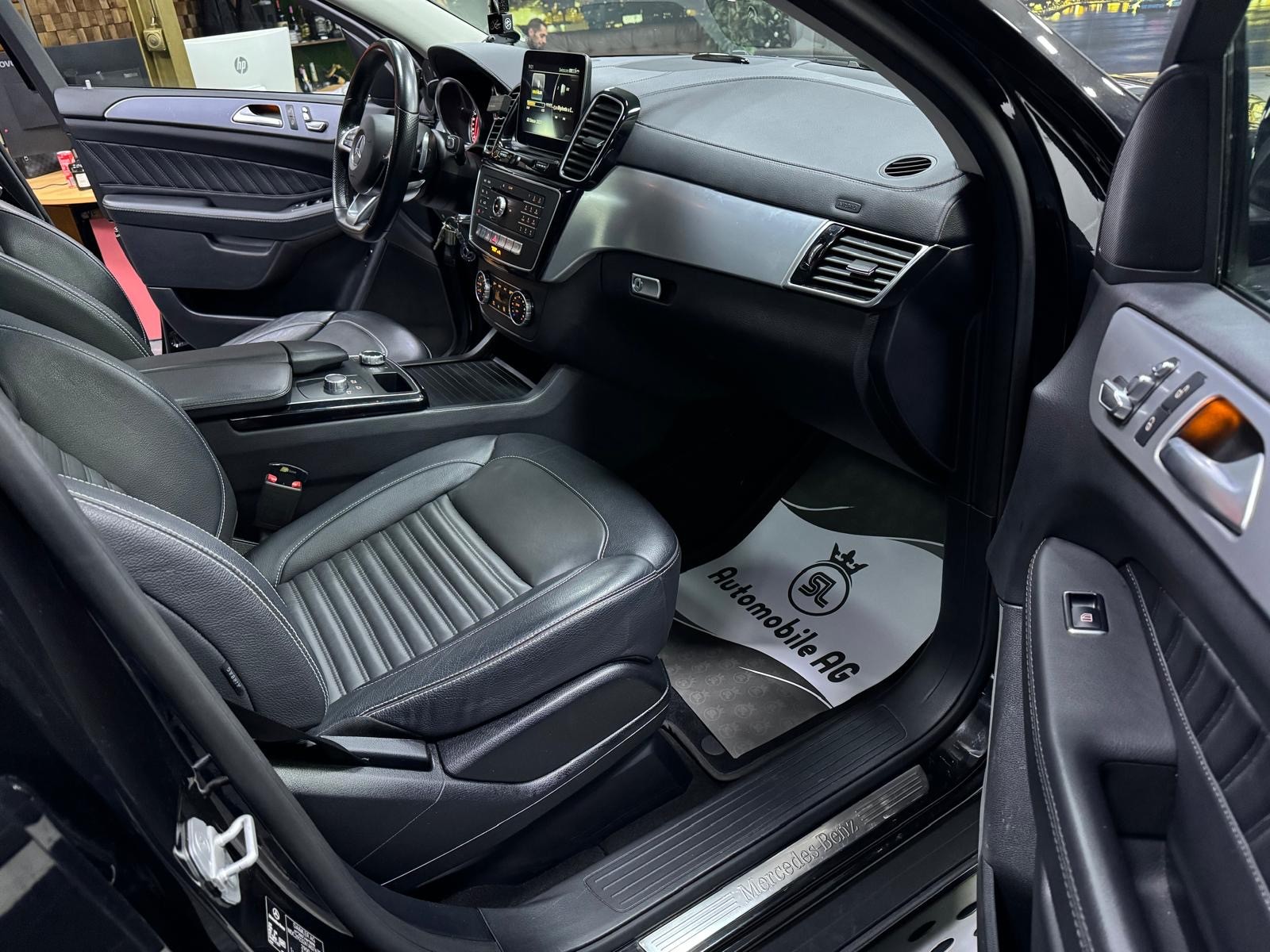 MERCEDES-BENZ GLE Coupé 350 d 4Matic 9G-Tronic-image-6