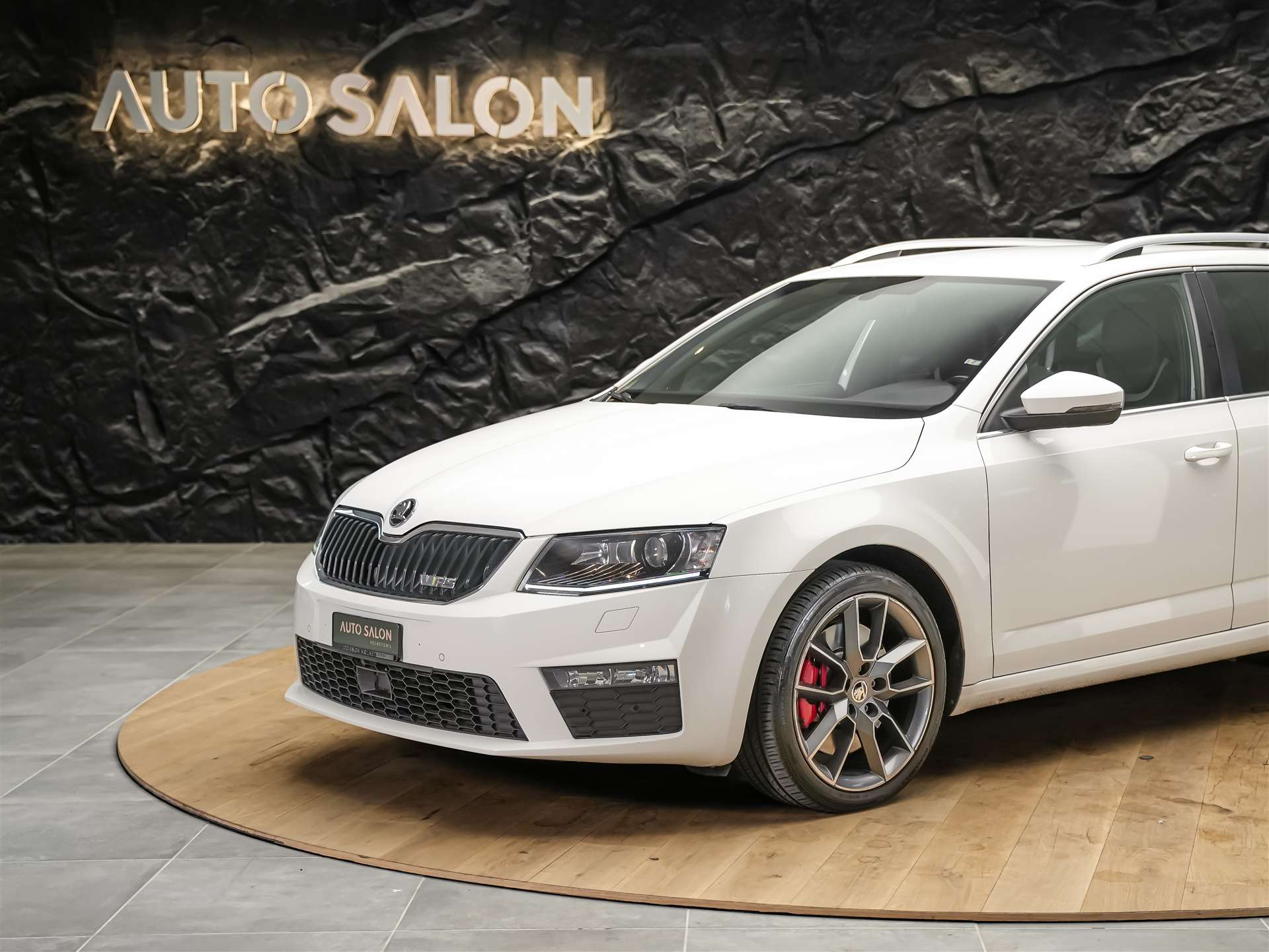 SKODA Octavia Combi 2.0 TDI RS DSG *Abstandsregler* El. Sitze mit Memory* Sitzheizung*-image-13