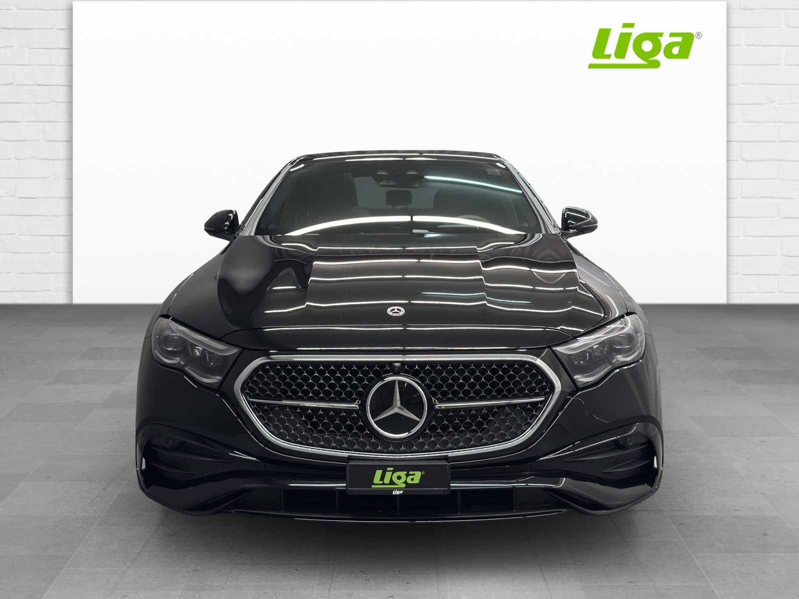 MERCEDES-BENZ E 450 d AMG Line 4Matic-showroom-element-1