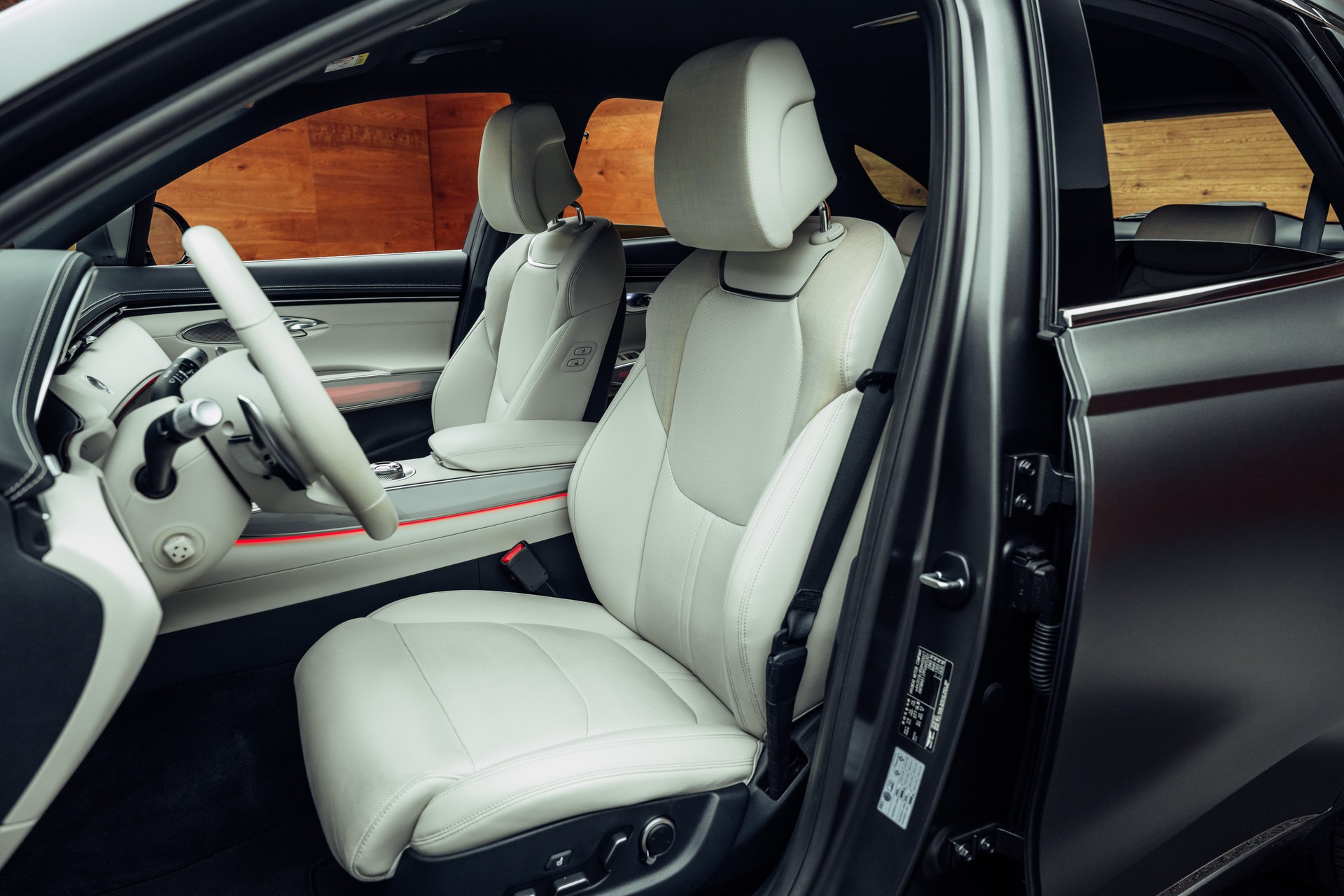 GENESIS GV70 Electrified Sport kWh 77,4 AWD-image-5