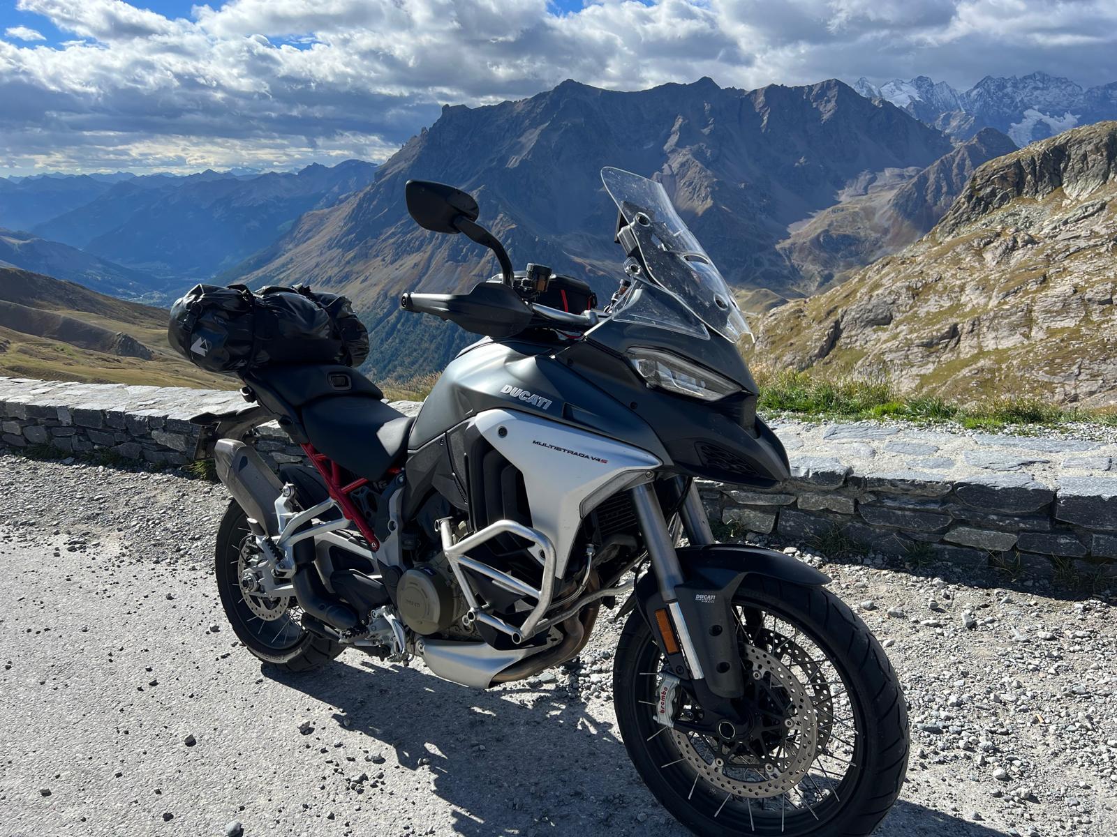 DUCATI Multistrada V4 S Travel & Radar Speichen Felgen-image-9