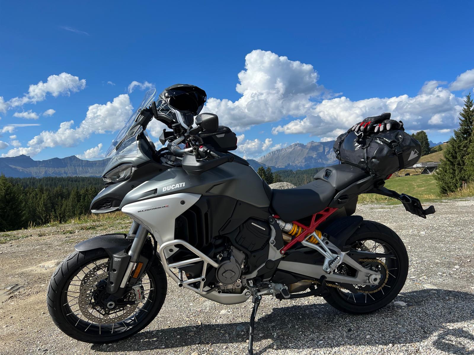 DUCATI Multistrada V4 S Travel & Radar Speichen Felgen-image-0