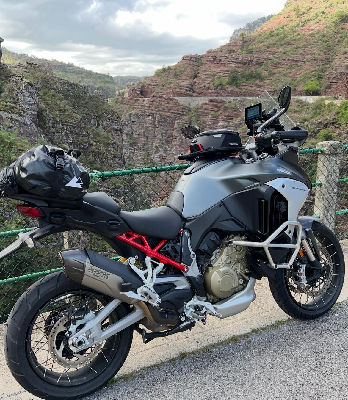 DUCATI Multistrada V4 S Travel & Radar Speichen Felgen-image-5