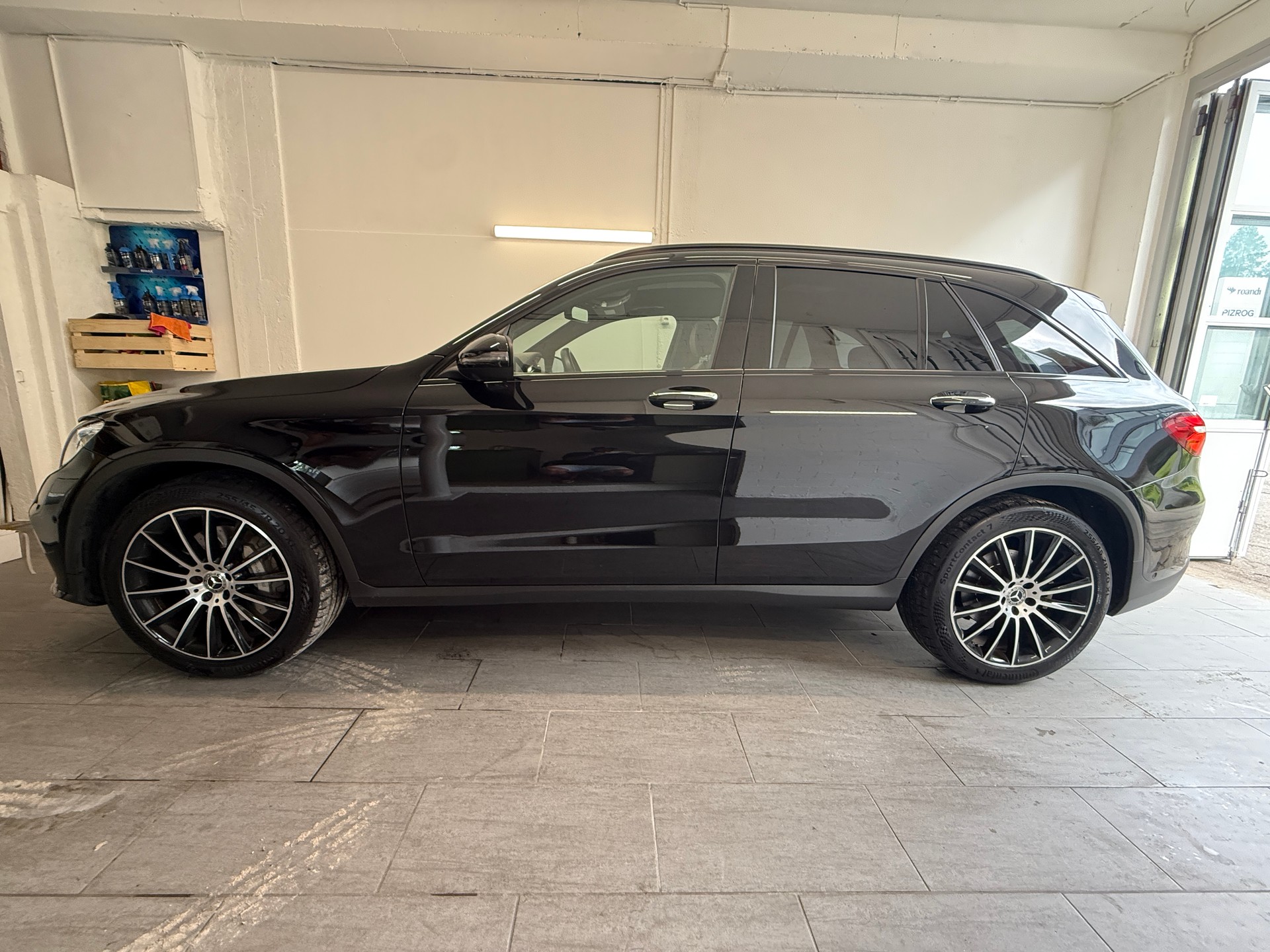 MERCEDES-BENZ GLC 250 AMG Line 4Matic 9G-Tronic Ab 380.- pro Monat-image-1