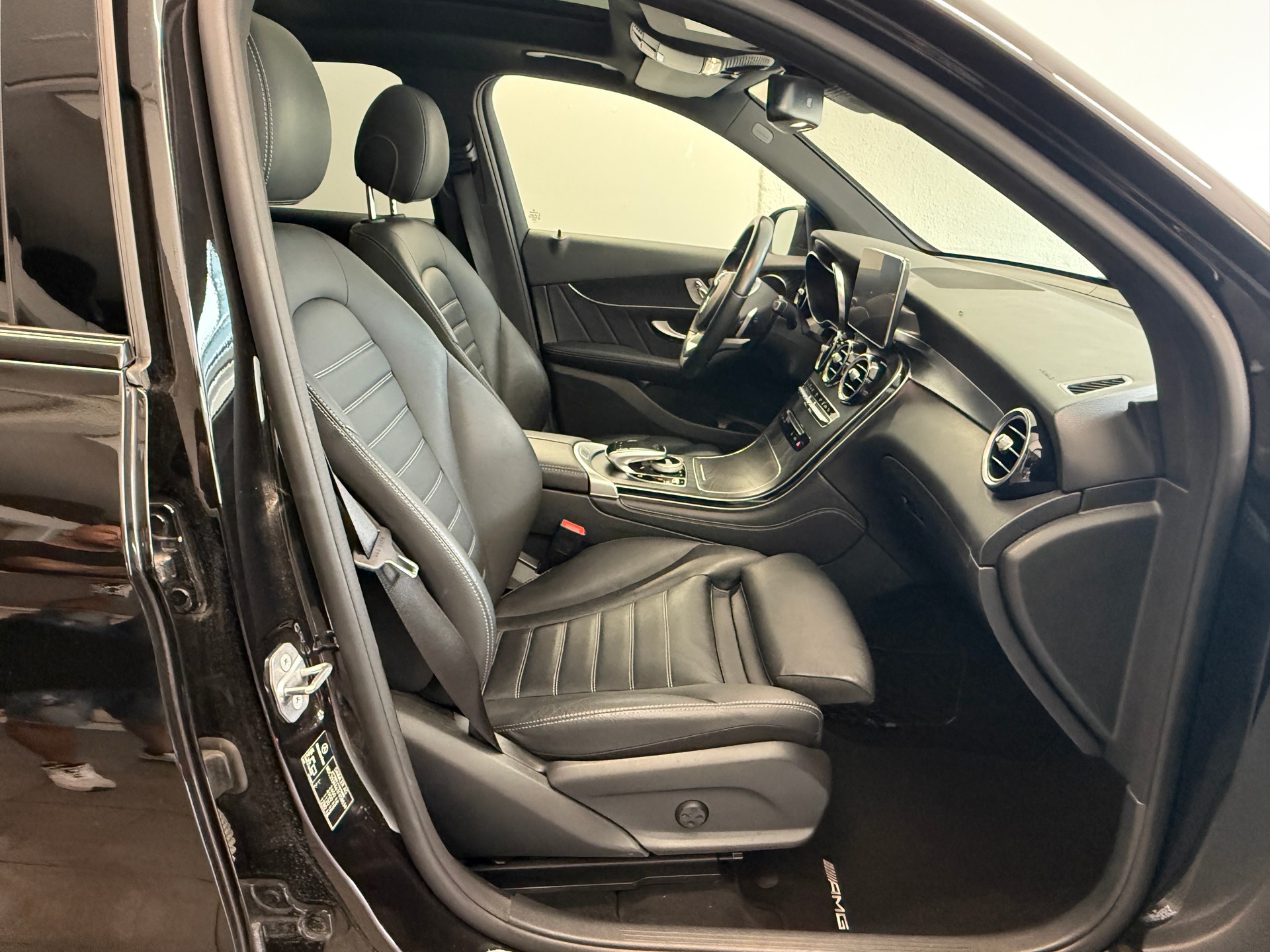 MERCEDES-BENZ GLC 250 AMG Line 4Matic 9G-Tronic Ab 380.- pro Monat-image-14