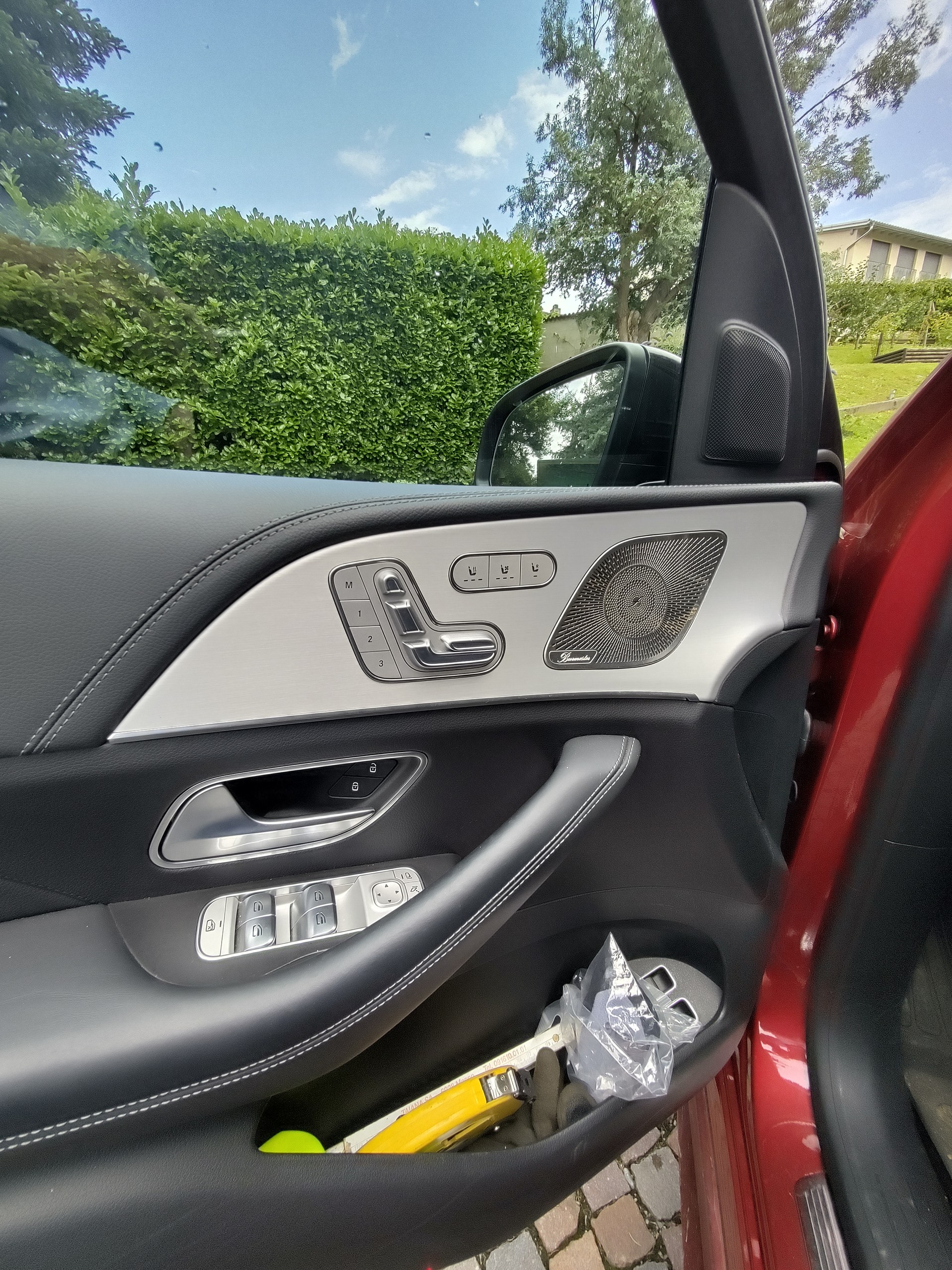 MERCEDES-BENZ GLE 350 e AMG Line 4matic-image-3